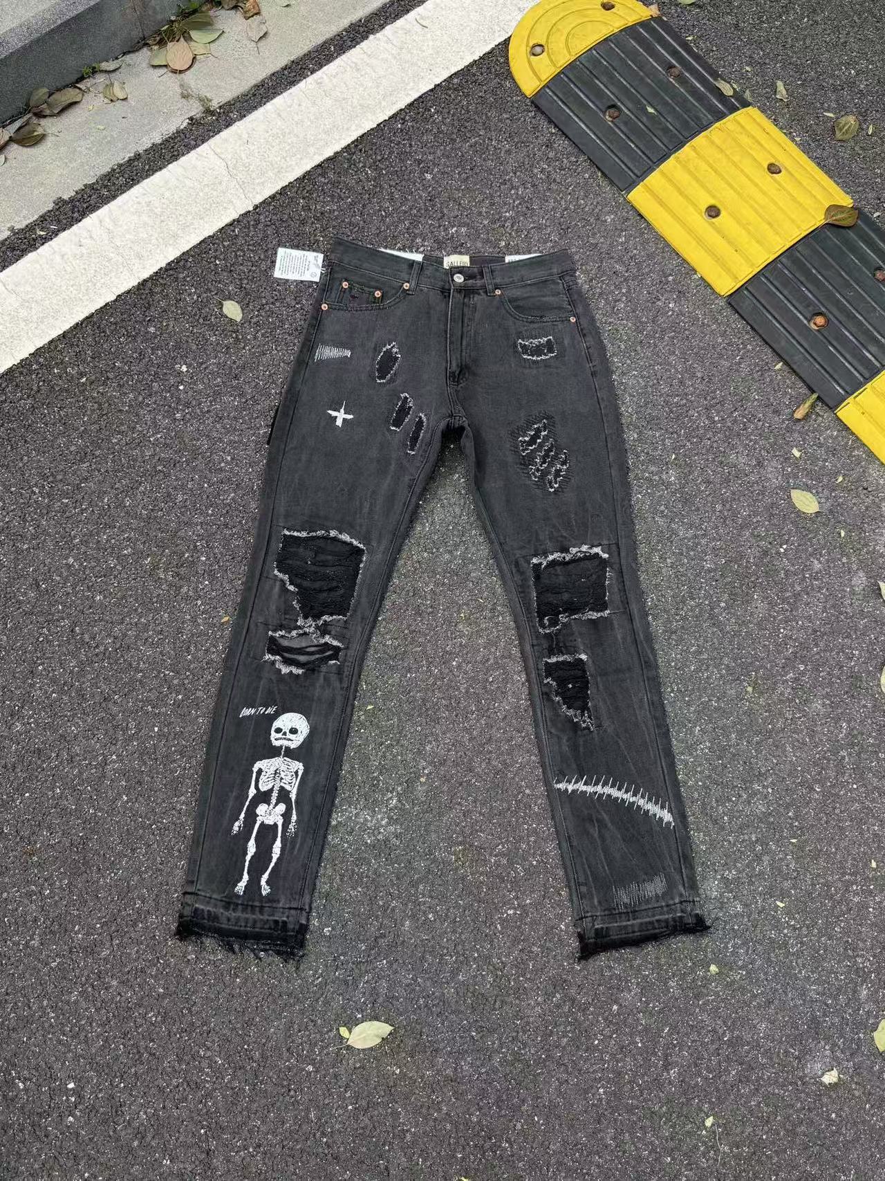 Amiri Pants — 1d20835c Angle 1