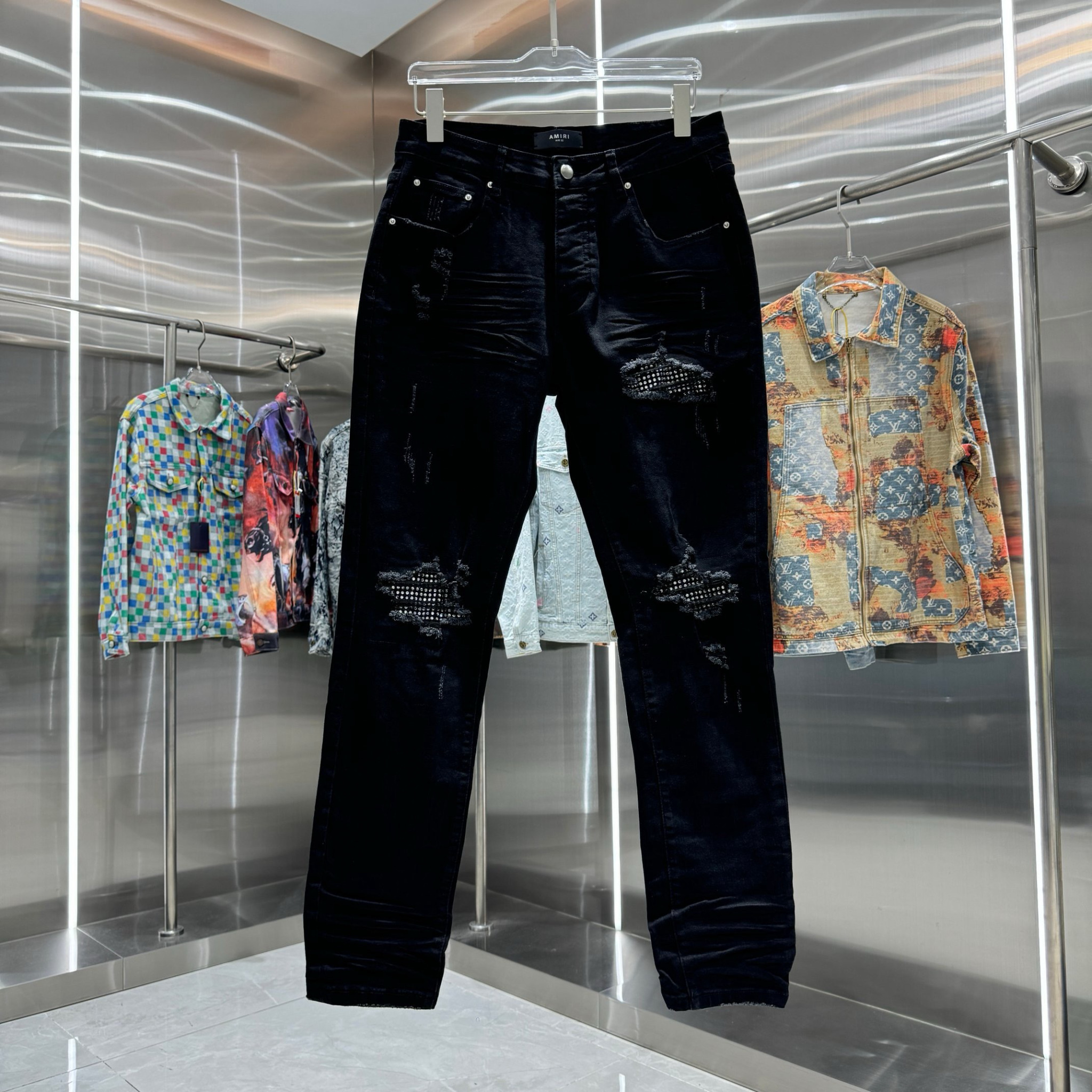 Amiri Pants — 33da32a2 Angle 1