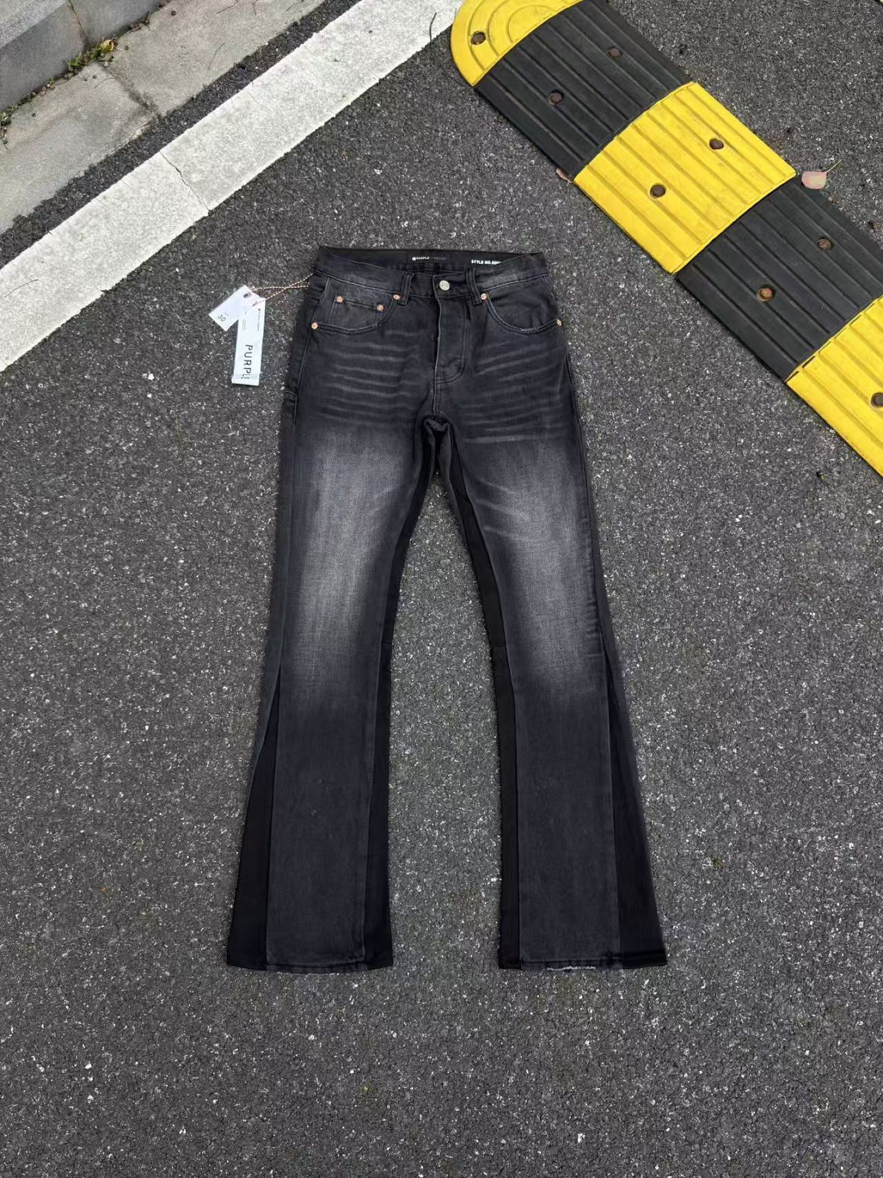 Amiri Pants — 3b4c0deb Angle 1