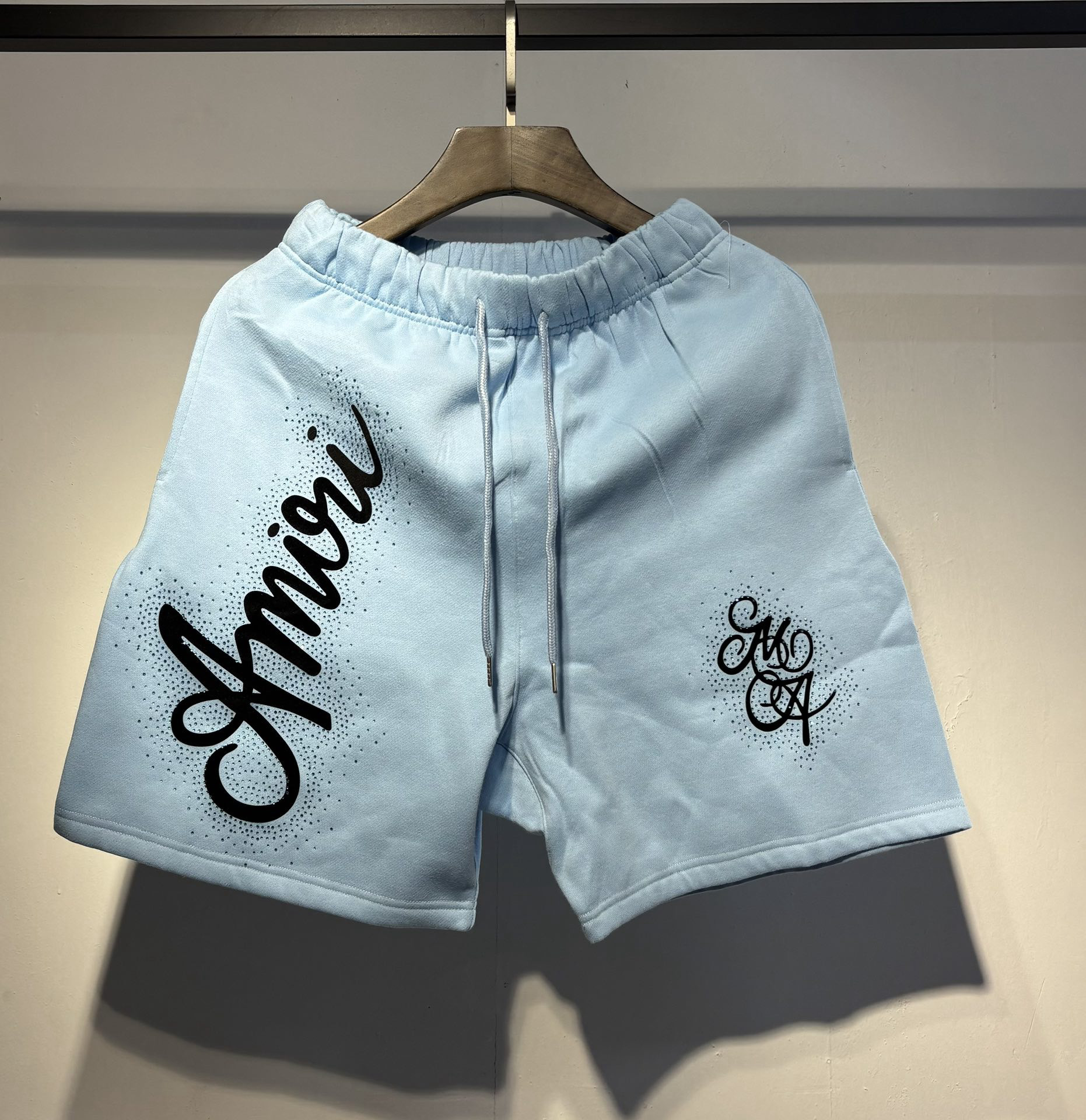 Amiri Pants — ab26af96 Angle 1