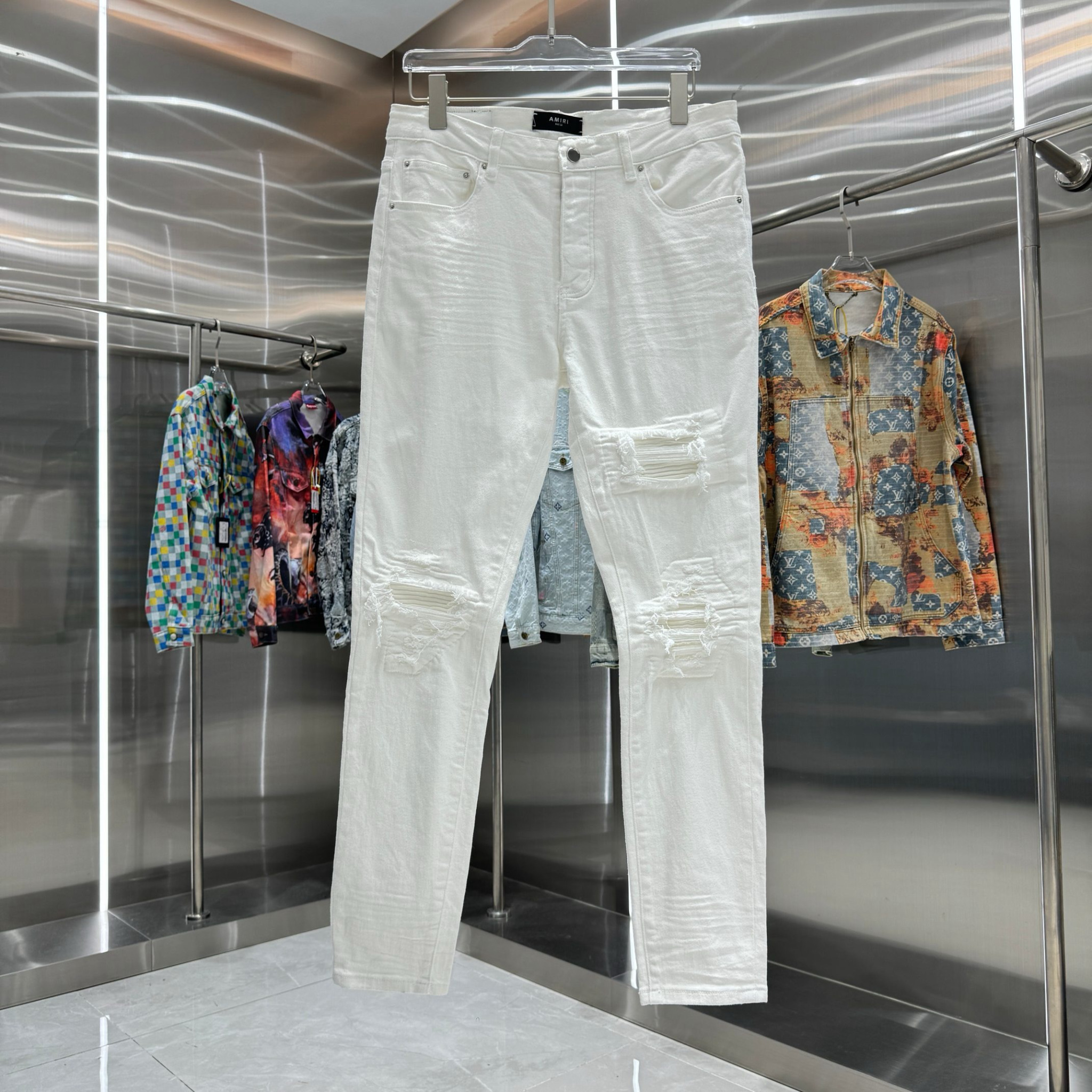 Amiri Pants — cdcc5b97 Angle 1