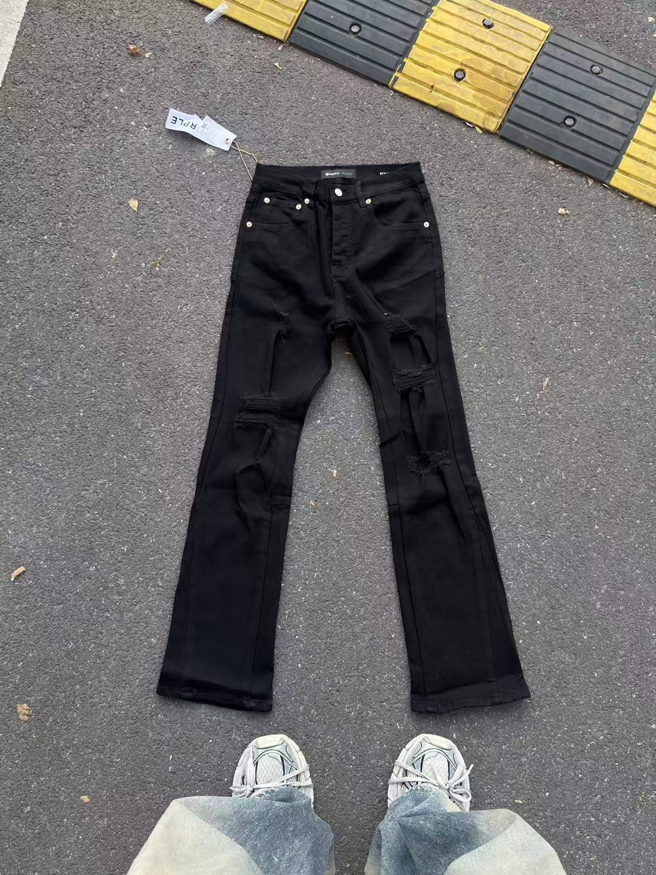 Amiri Pants — e18ef654 Angle 1