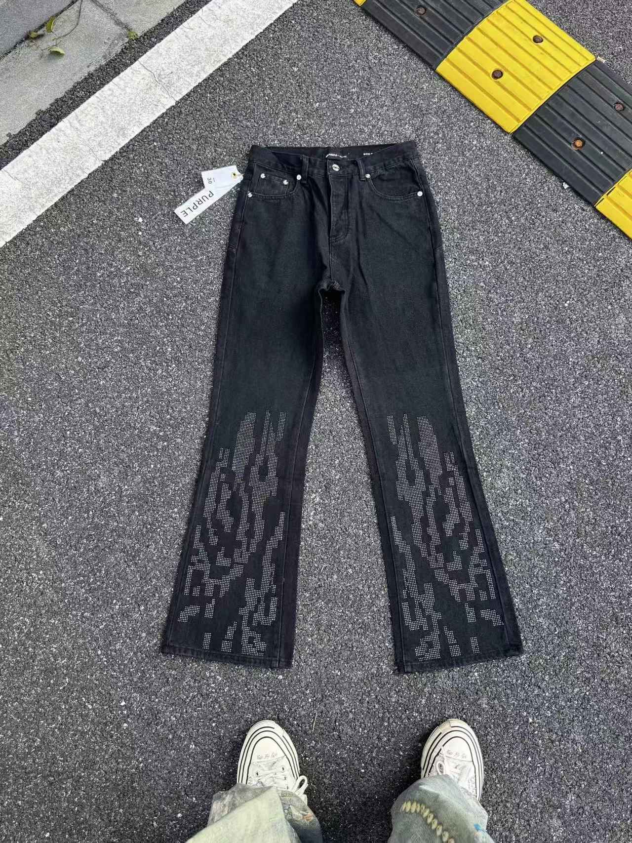 Amiri Pants — e3e1de68 Angle 1