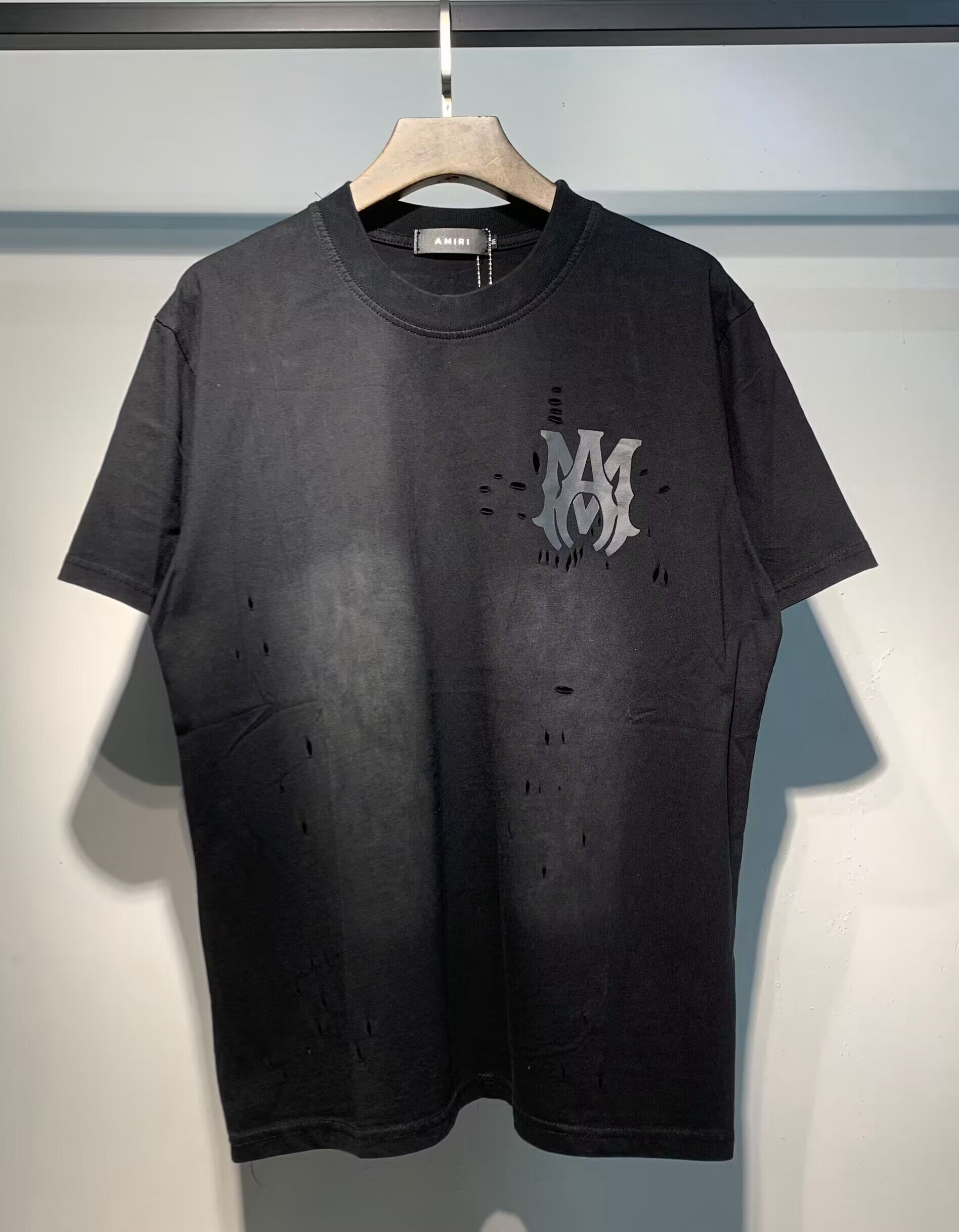 Amiri Shirts — 36583b7d Angle 1
