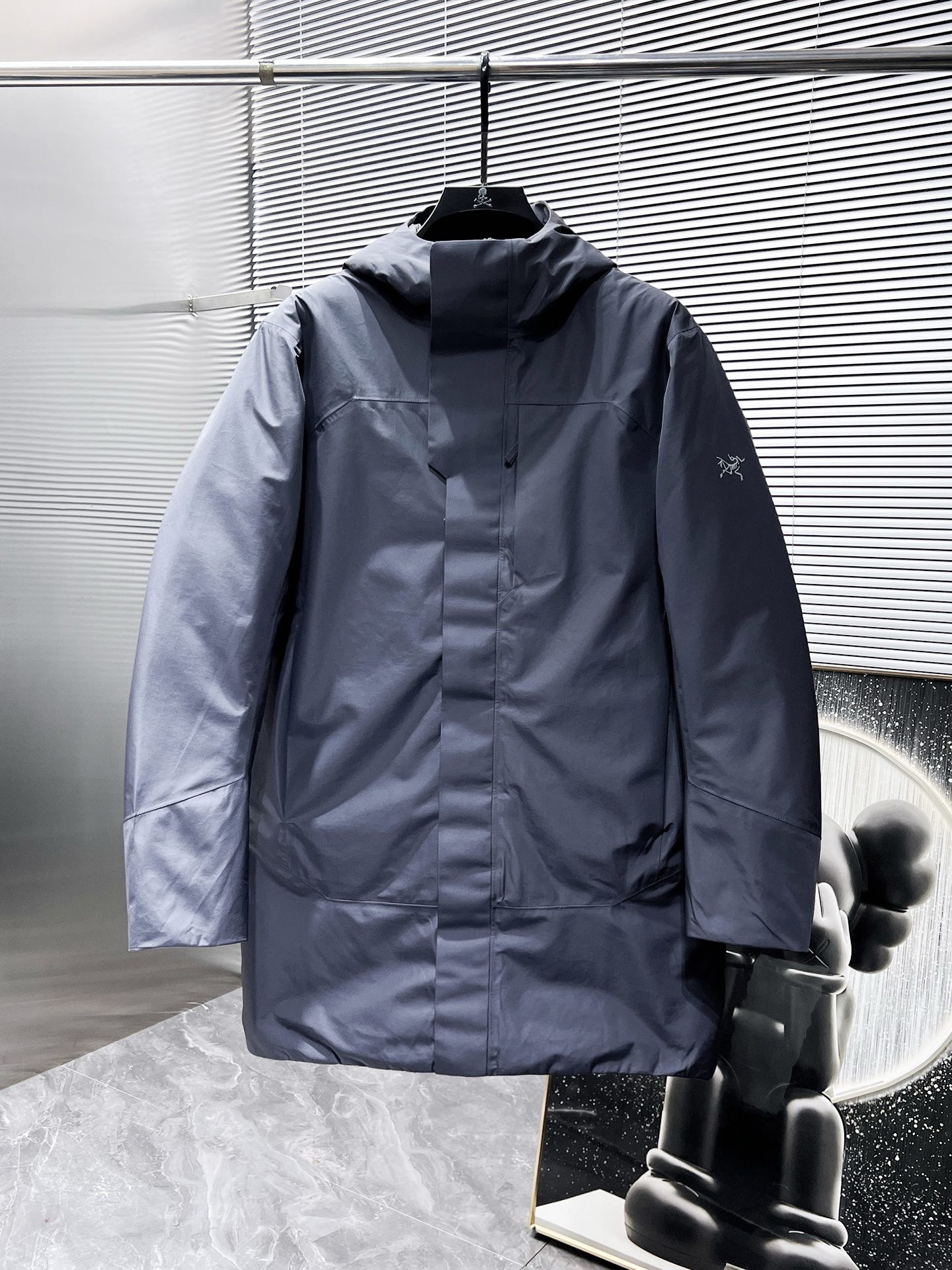 Arc'teryx Hoodie — 3c141310 Angle 1