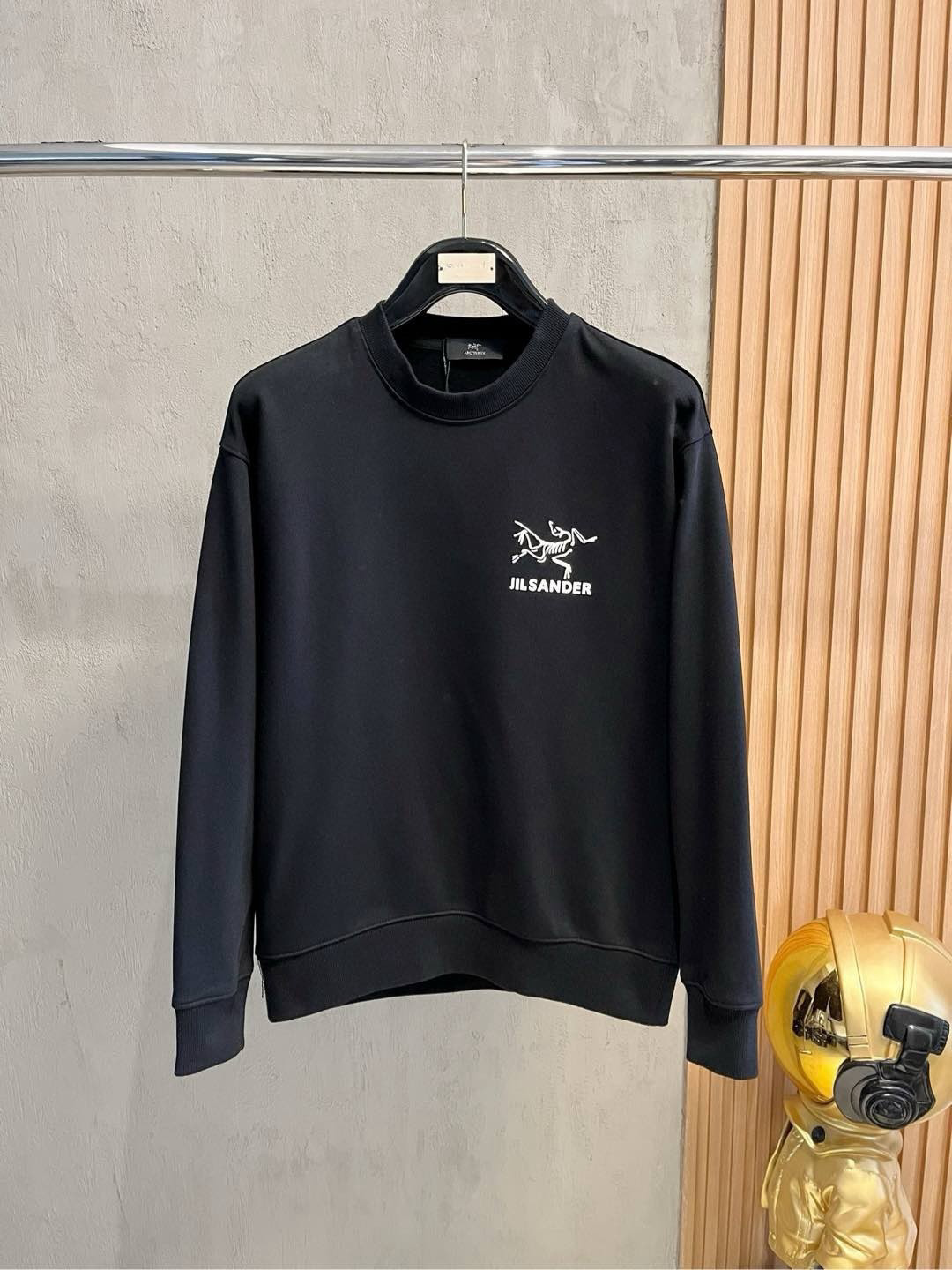 Arc'teryx Hoodie — 4137d837 Angle 1