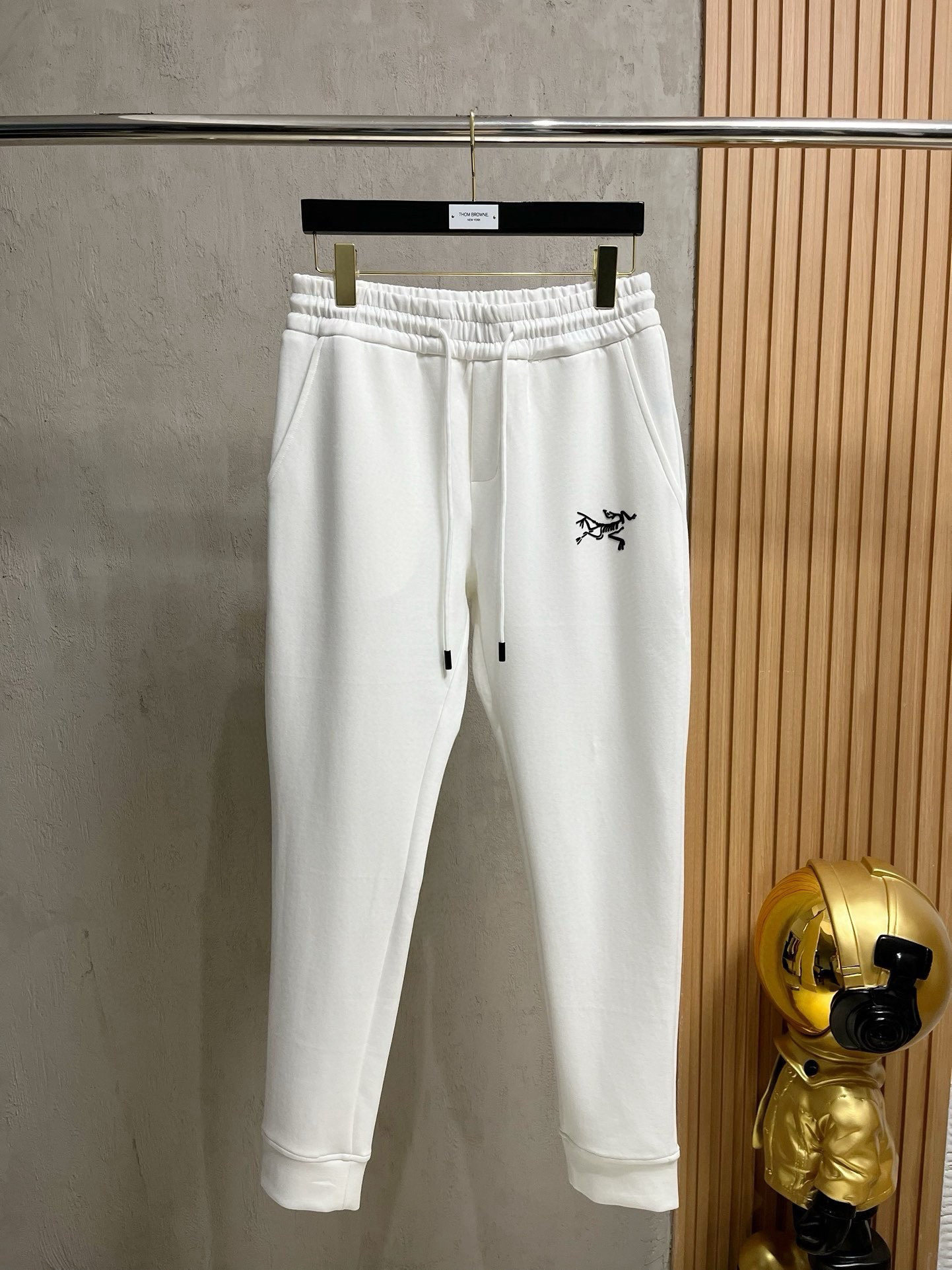 Arc'teryx Hoodie — a03200a6 Angle 1