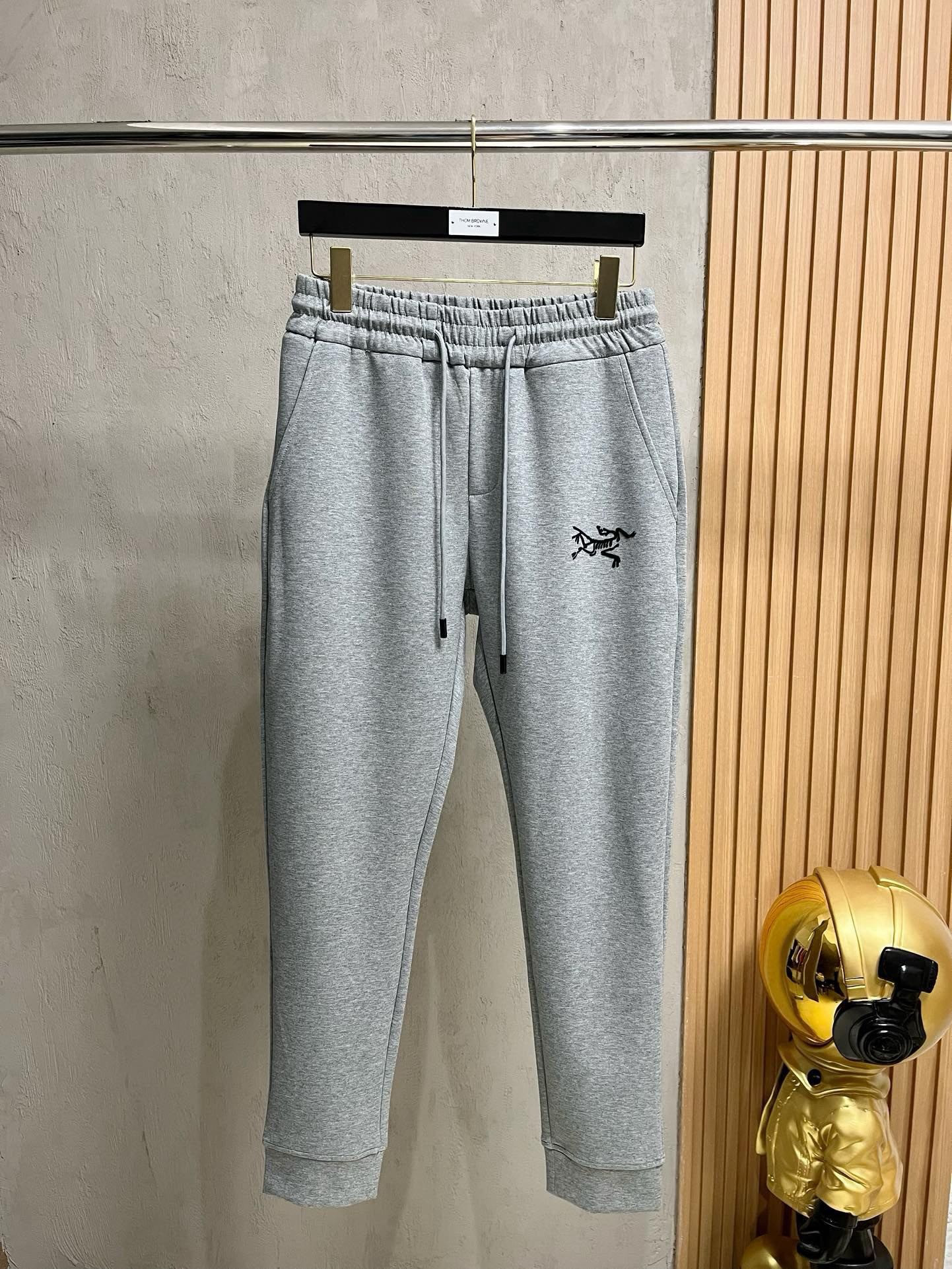 Arc'teryx Hoodie — a05991f5 Angle 1