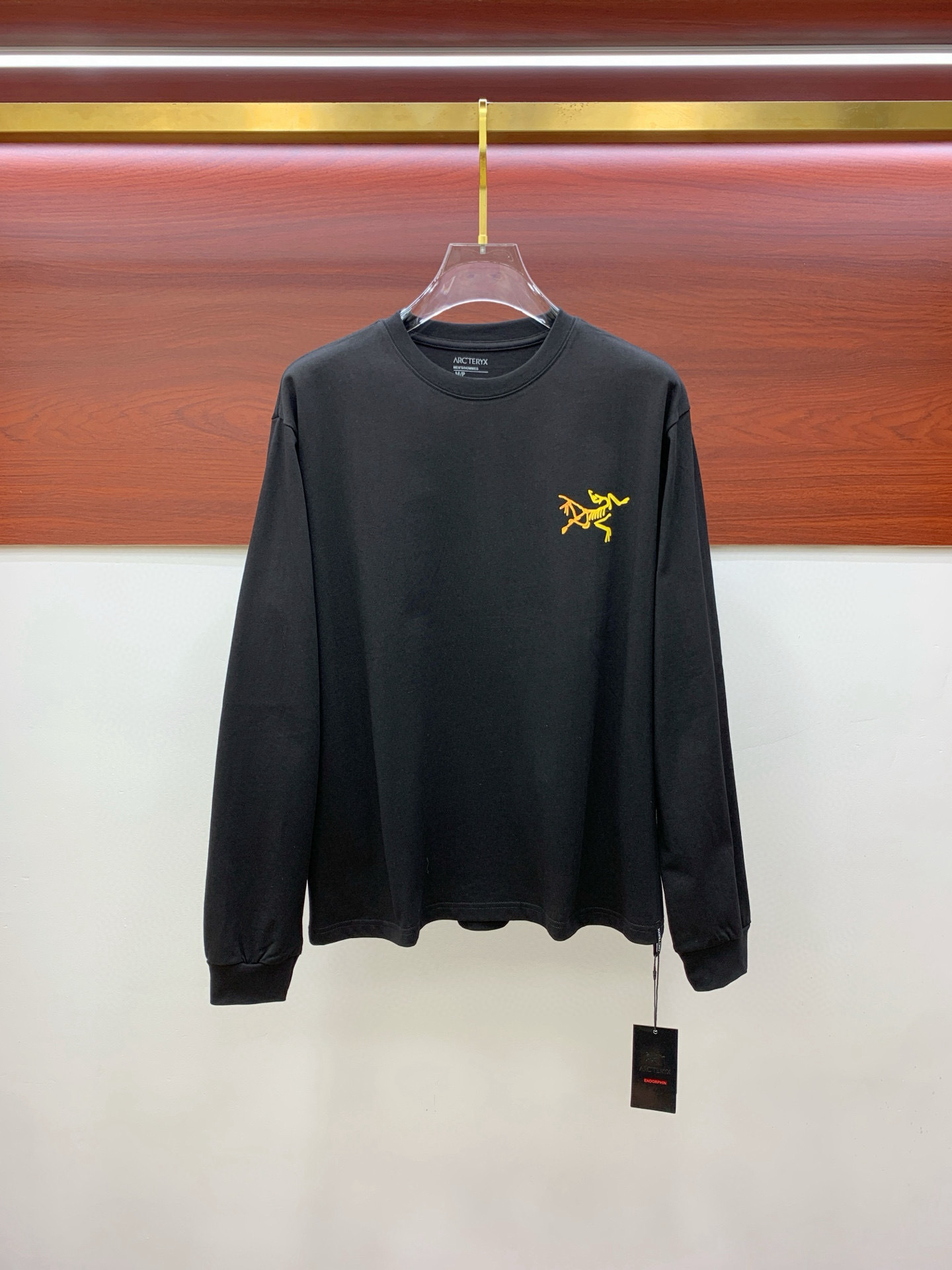 Arc'teryx Hoodie — dd6e4325 Angle 1