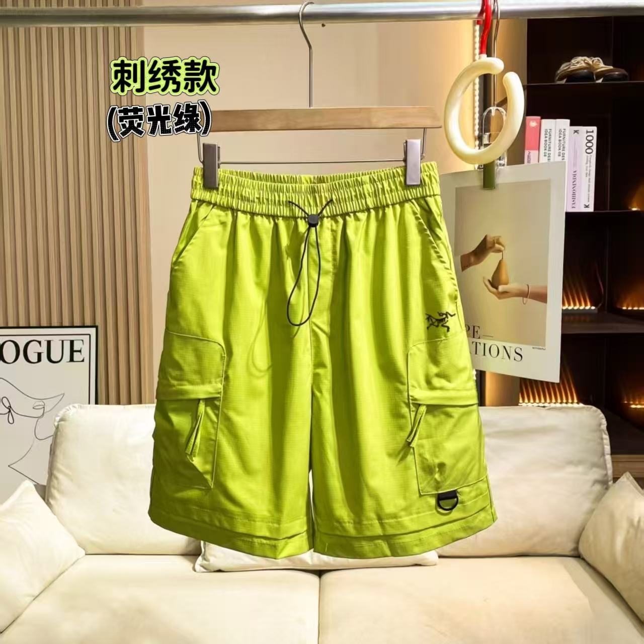 Arc'teryx Pants — deb4d448 Angle 1