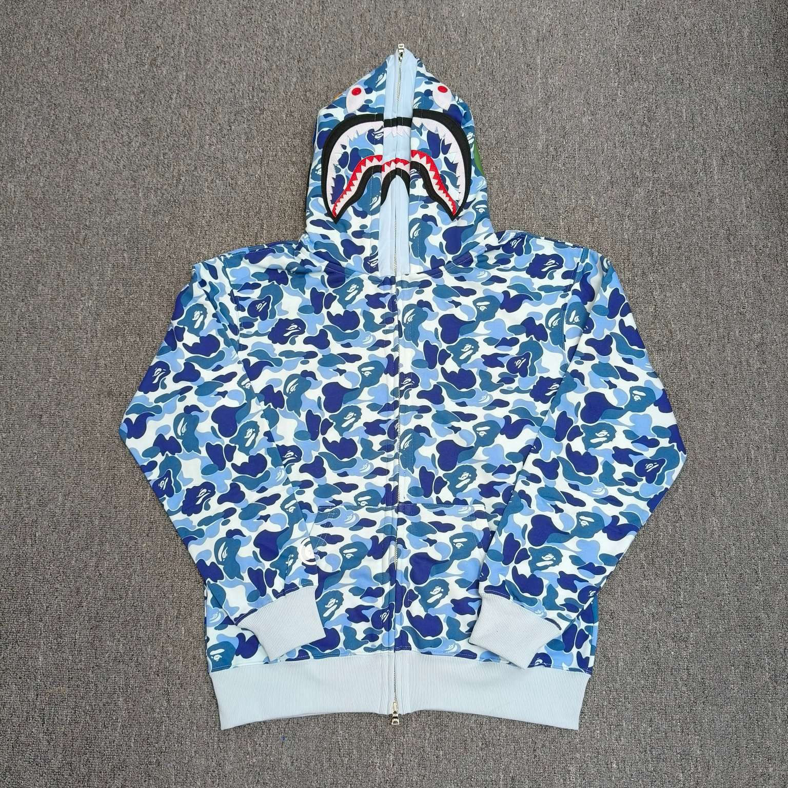 BAPE Hoodie — 10bb52ab Angle 1