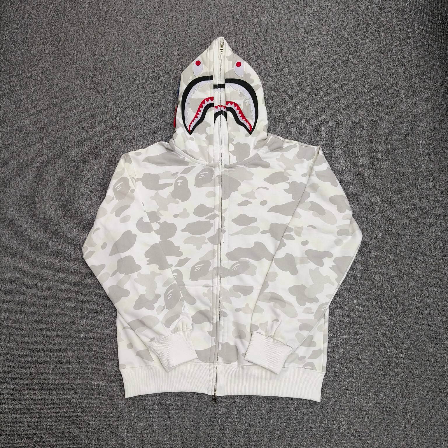 BAPE Hoodie — 3ba2e701 Angle 1