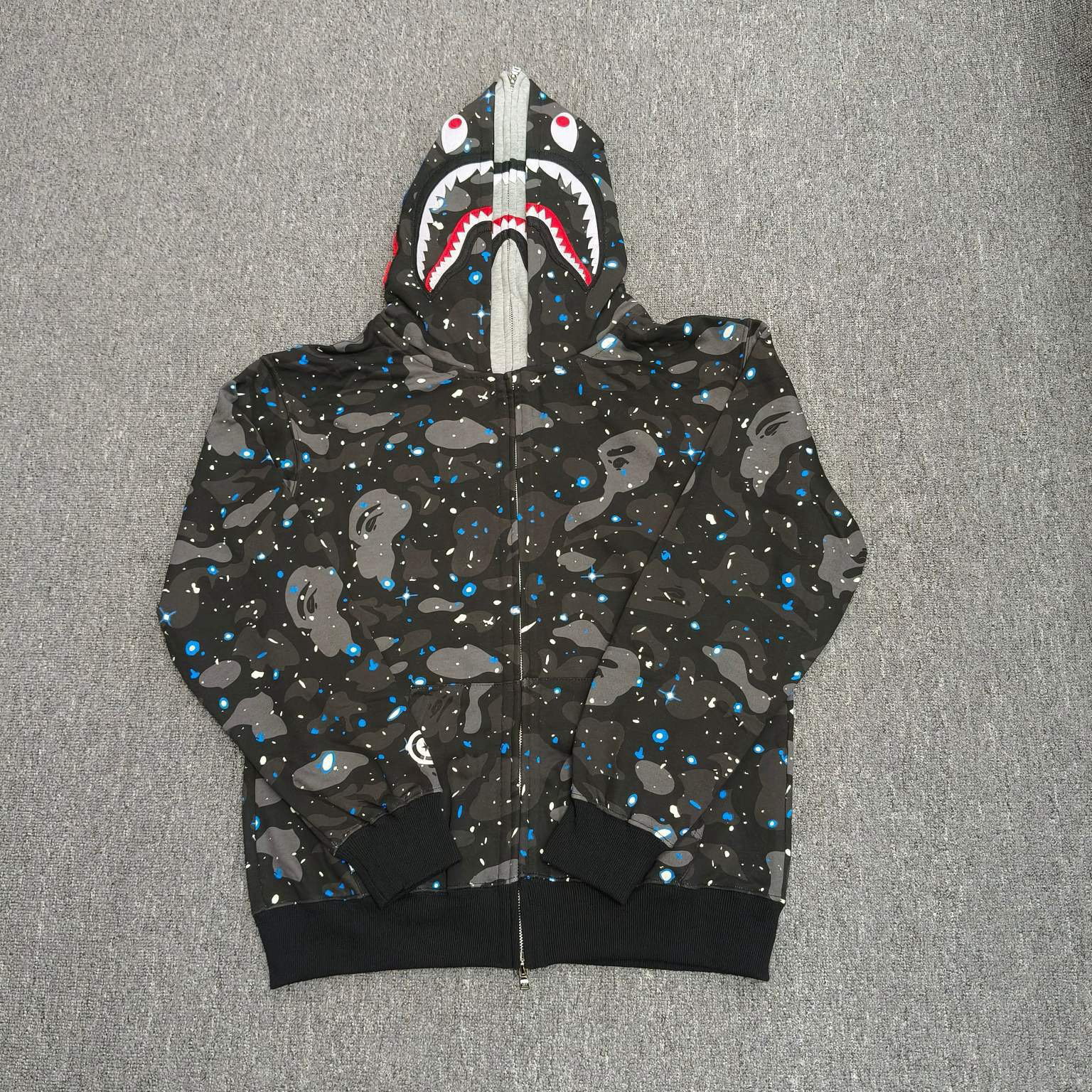 BAPE Hoodie — 6f23c110 Angle 1
