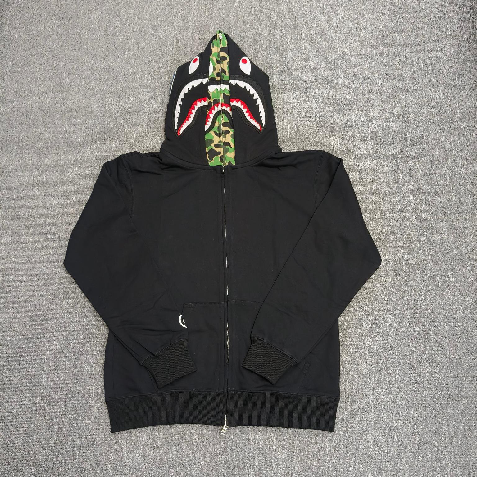 BAPE Hoodie — a06ad543 Angle 1
