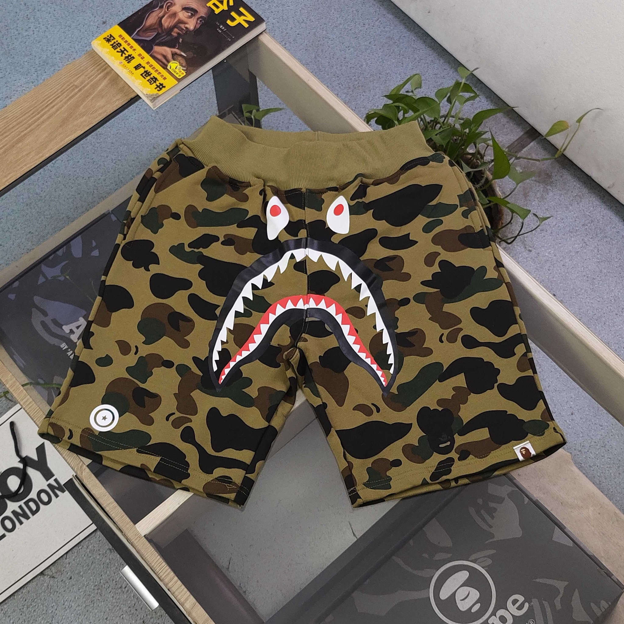 BAPE Pants — 73fe9b7b Angle 1