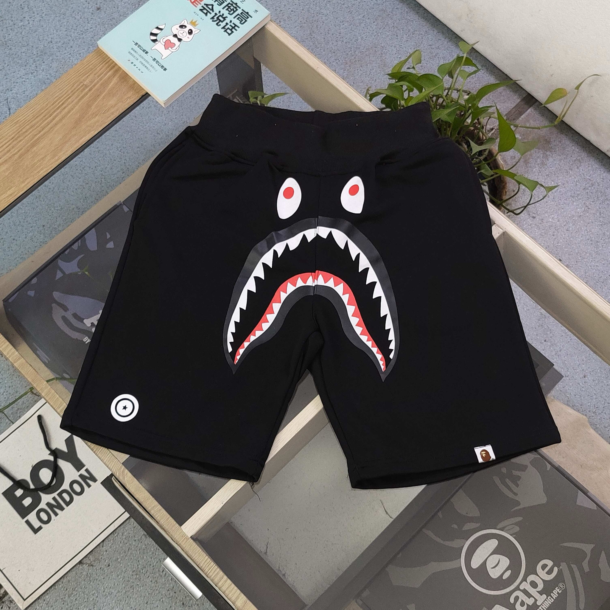 BAPE Pants — e1a36206 Angle 1
