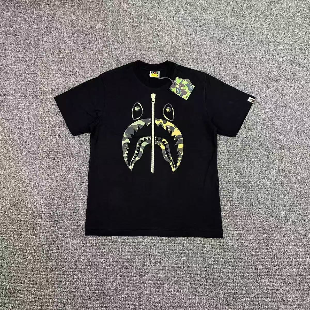 BAPE T-Shirt — 9451cd37 Angle 1