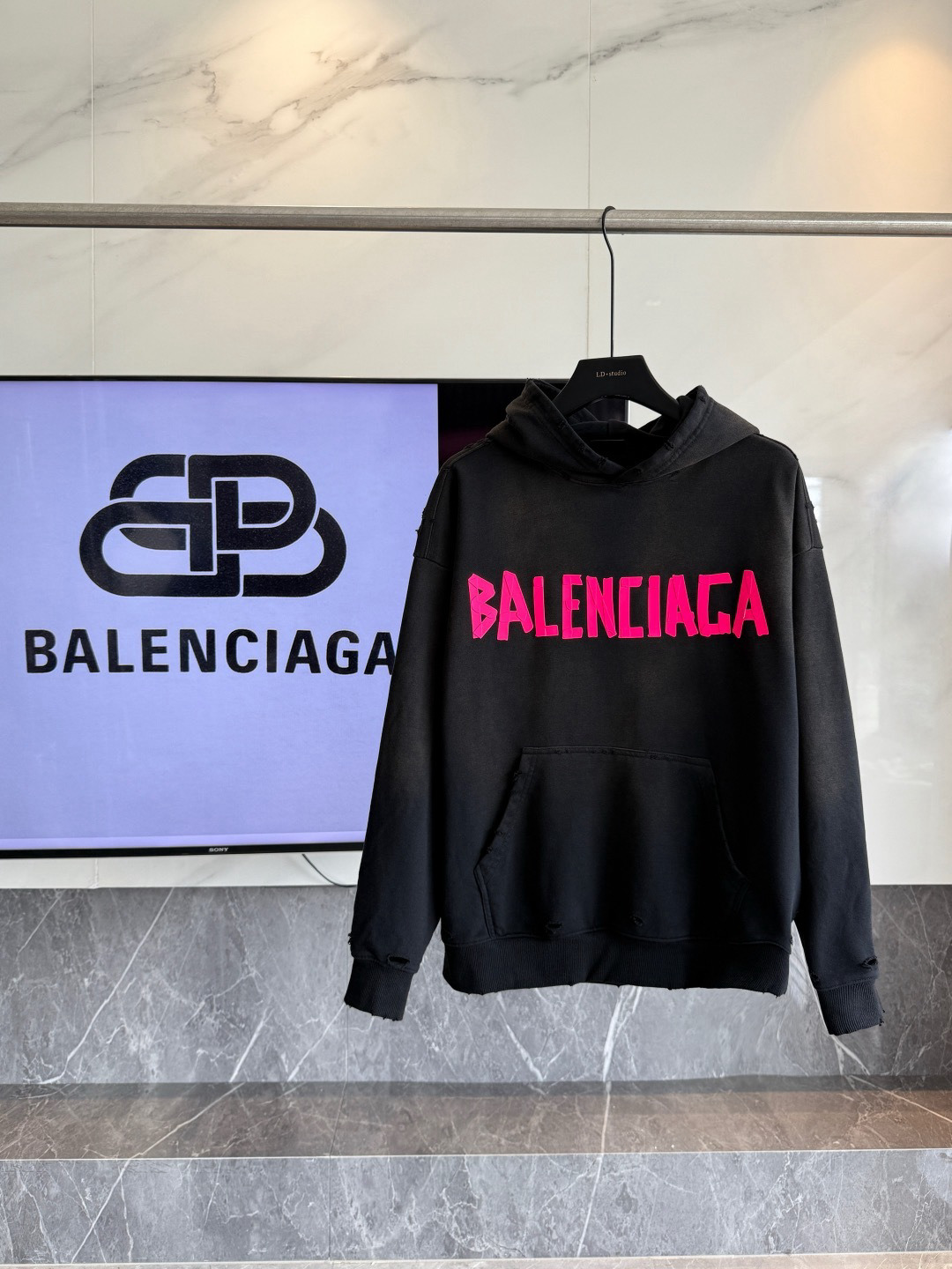 Balenciaga Hoodie — 2ea65bcd Angle 1