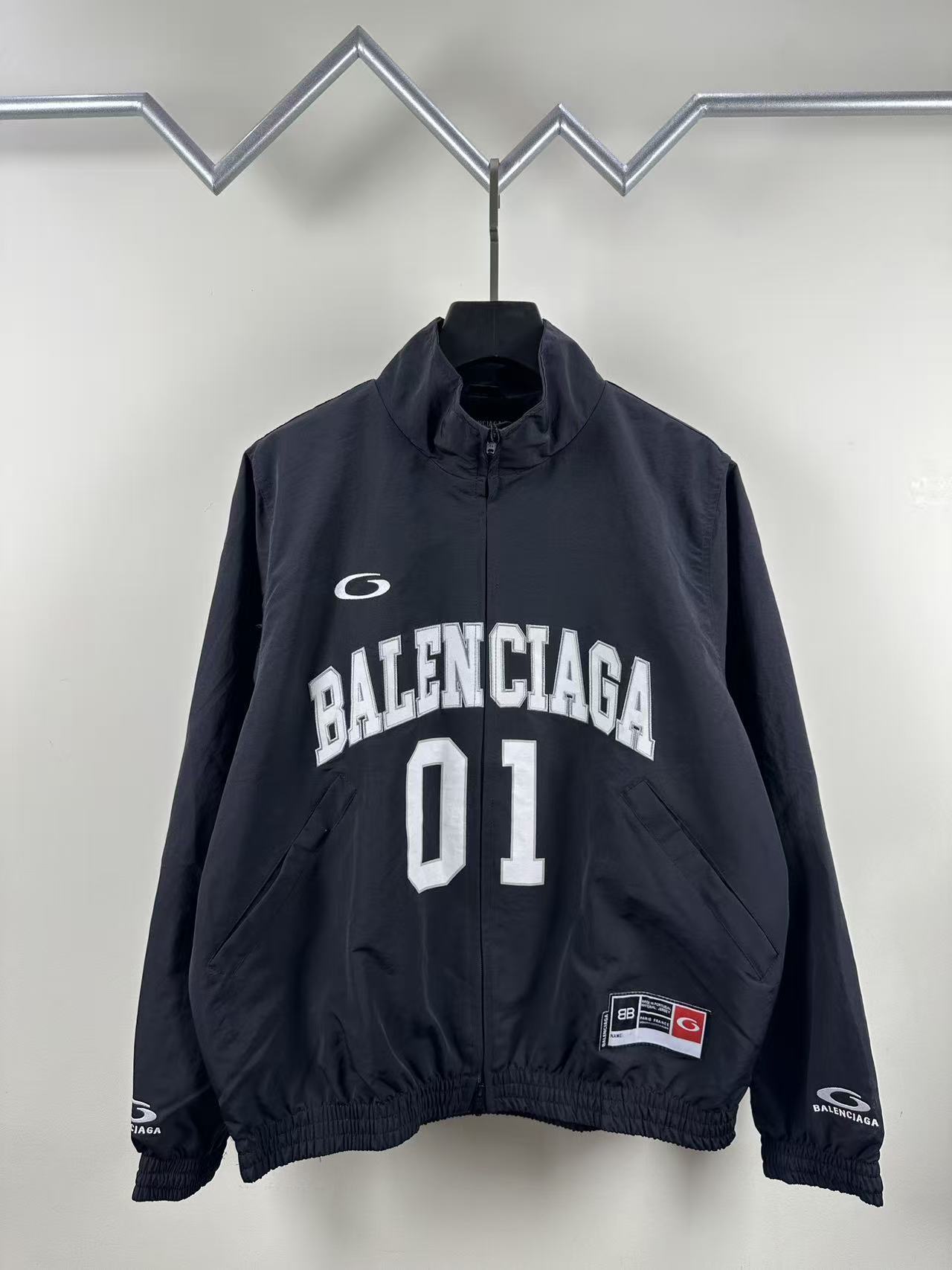 Balenciaga Hoodie — 382d4fa7 Angle 1