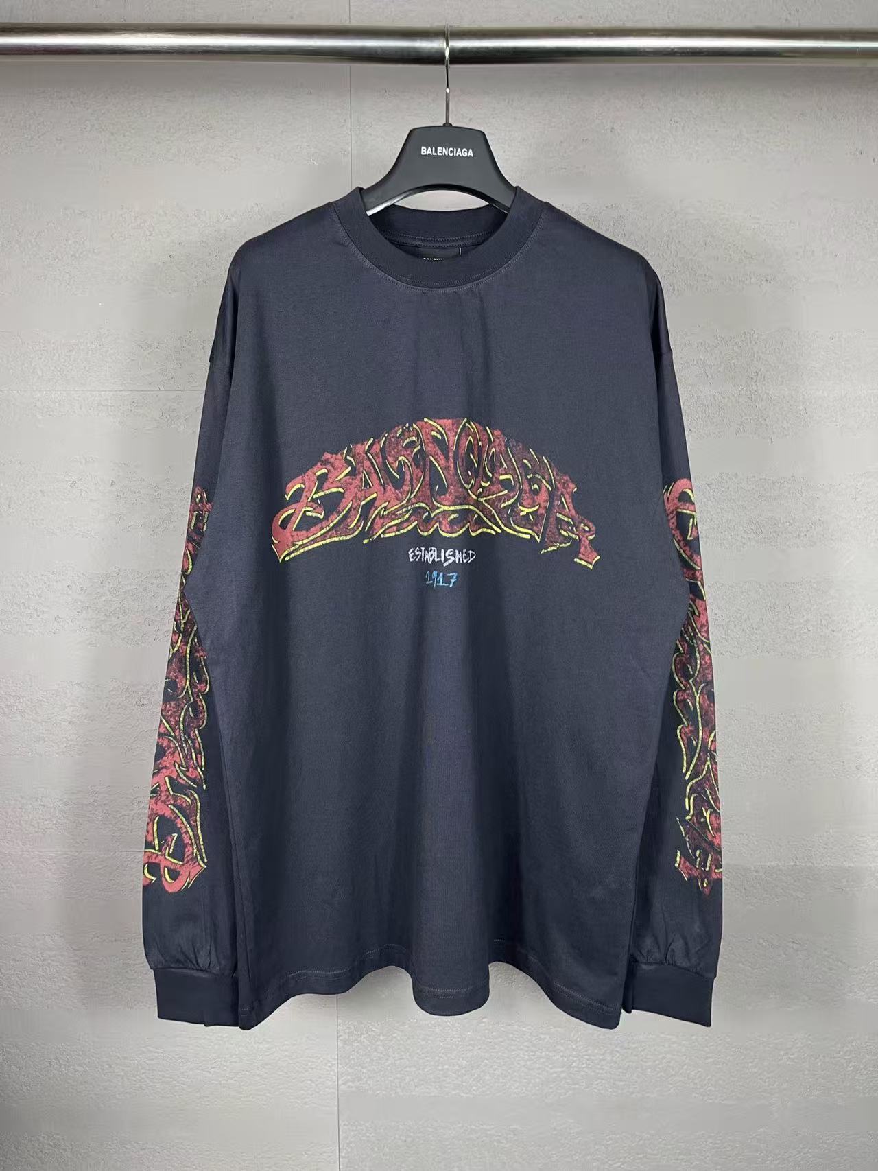 Balenciaga Hoodie — 3ef6212b Angle 1