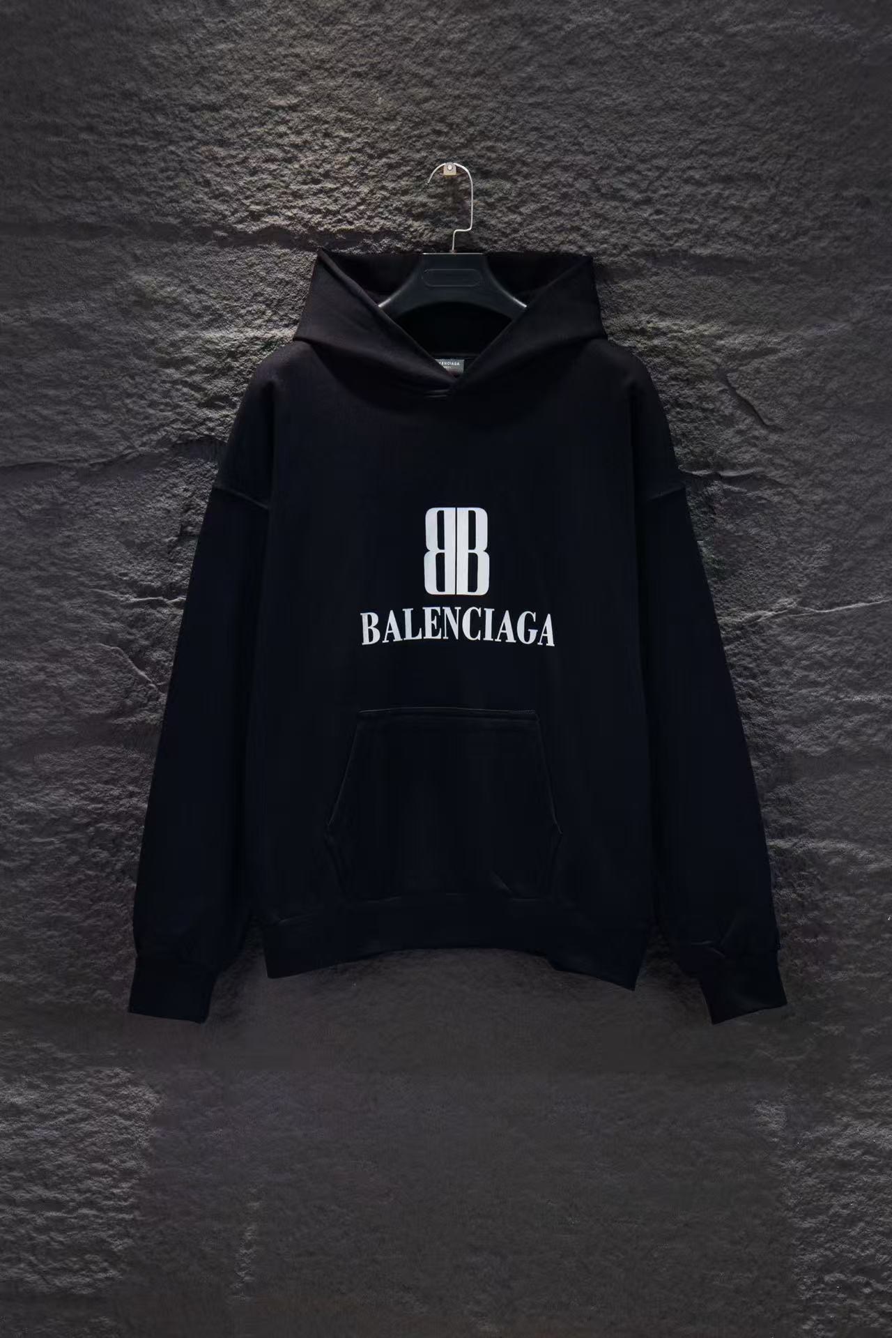 Balenciaga Hoodie — 4d70771a Angle 1