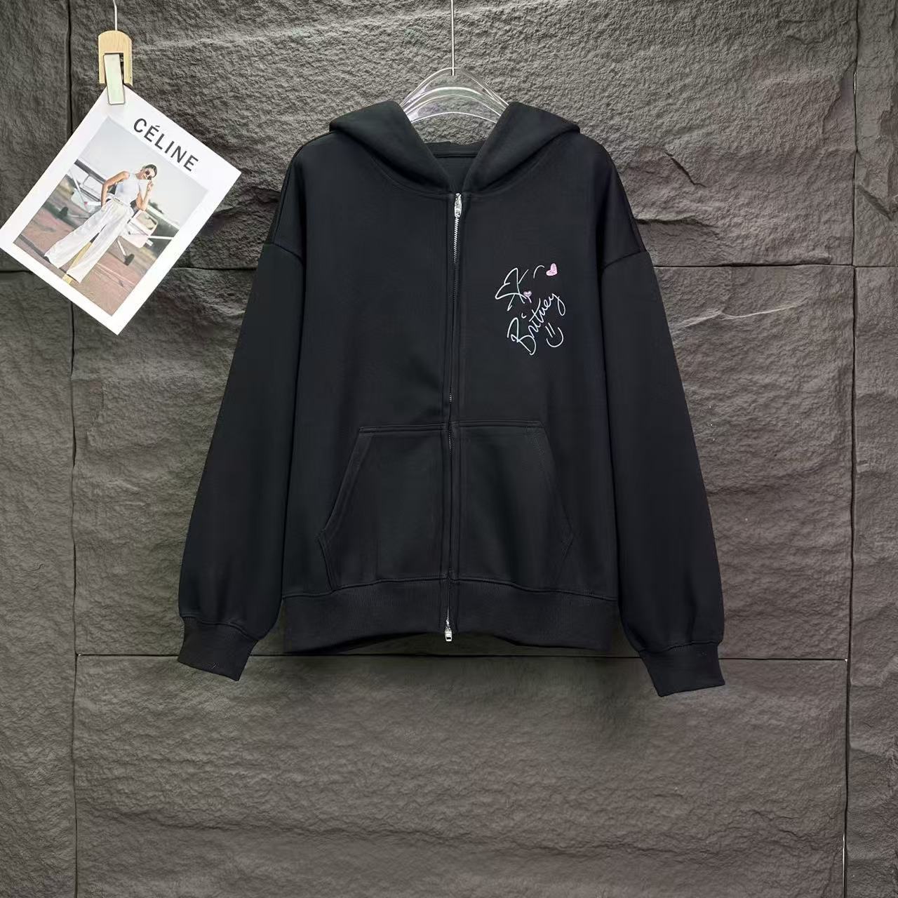 Balenciaga Hoodie — 68646e22 Angle 1