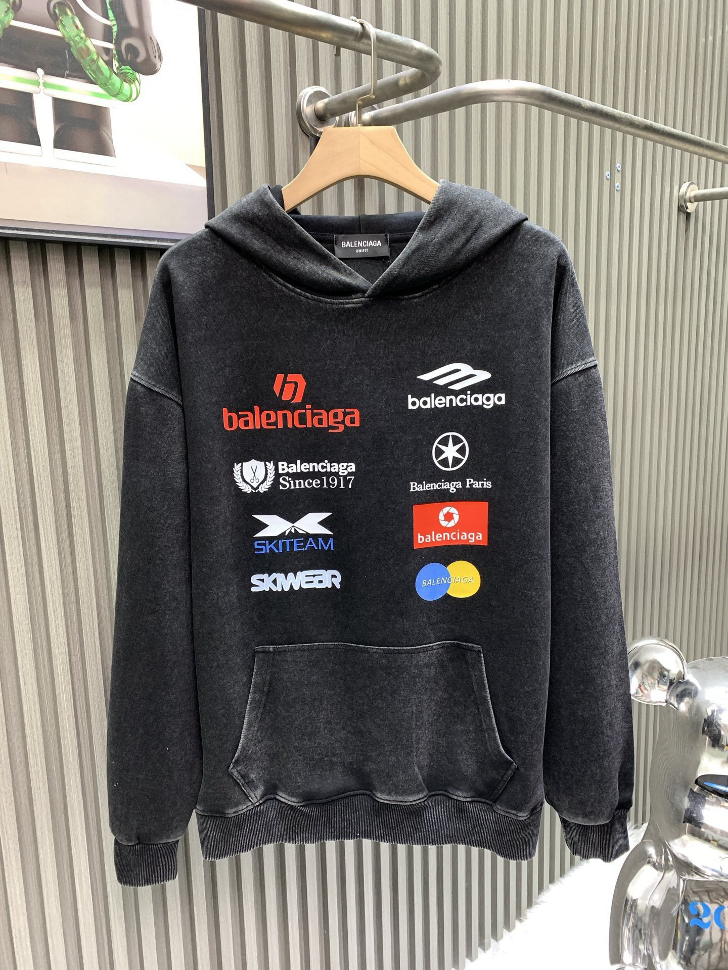 Balenciaga Hoodie — 7774e64d Angle 1