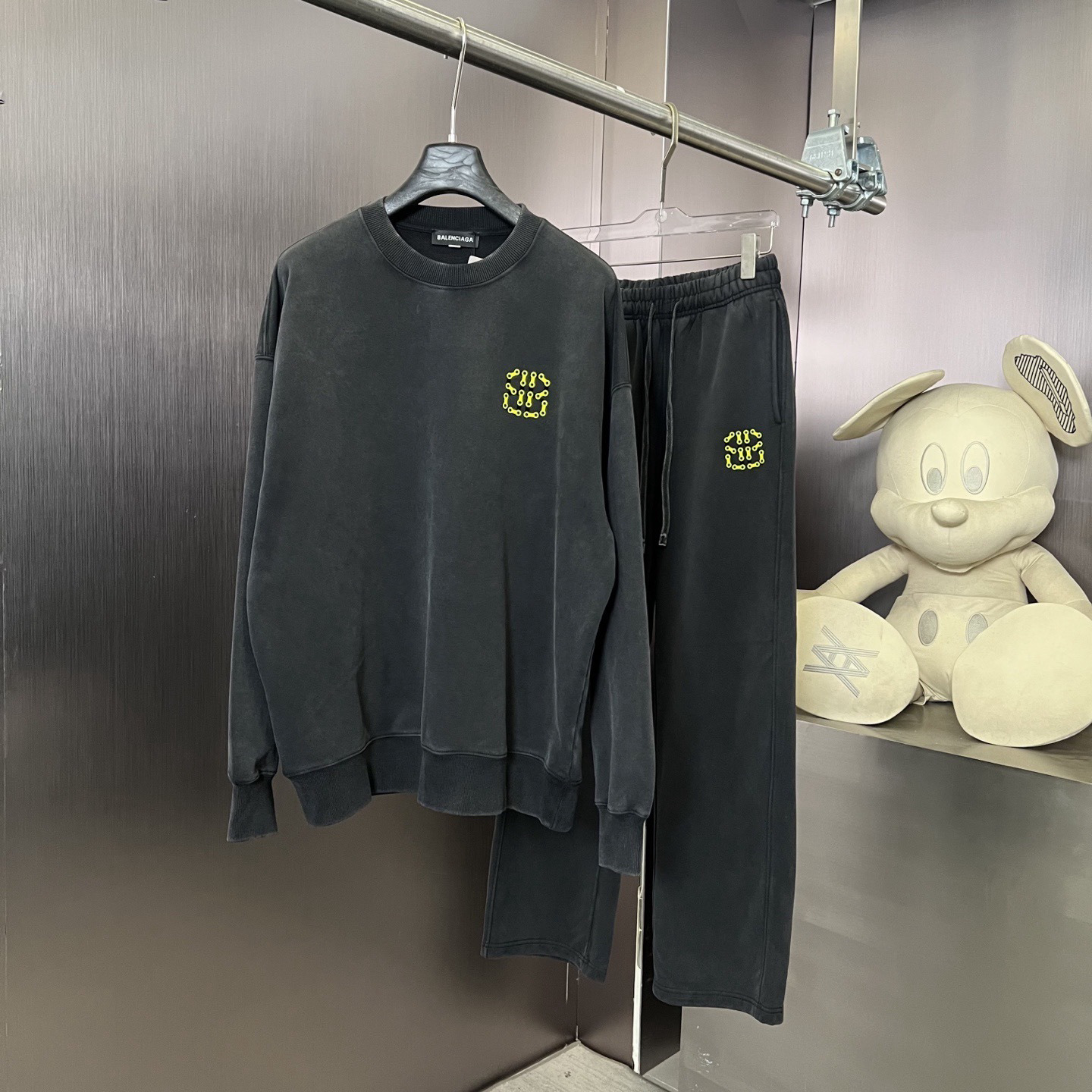 Balenciaga Hoodie — 8198ed6a Angle 1