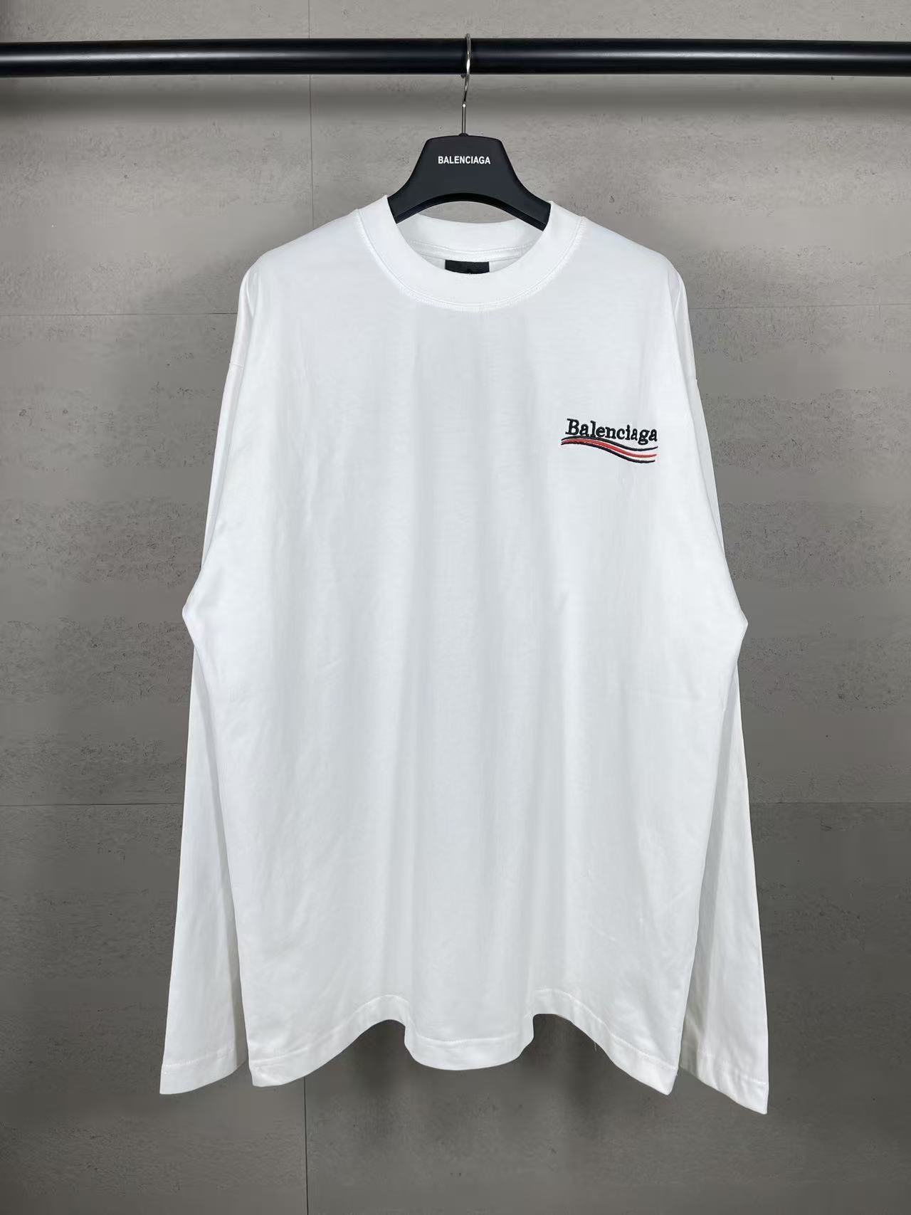 Balenciaga Hoodie — ab46b5bd Angle 1