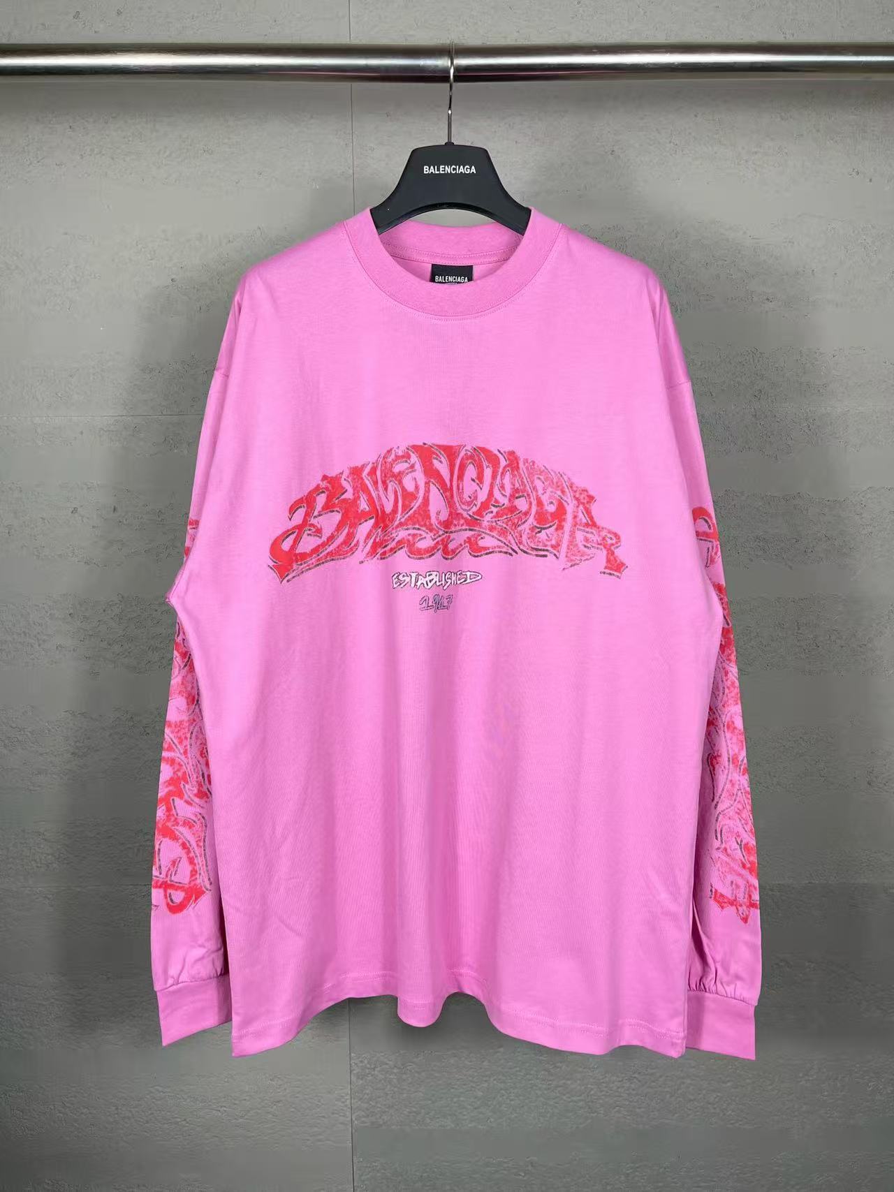 Balenciaga Hoodie — bff42ff8 Angle 1