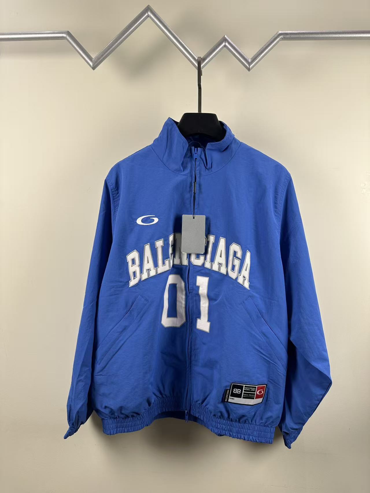 Balenciaga Hoodie — c3e0a227 Angle 1