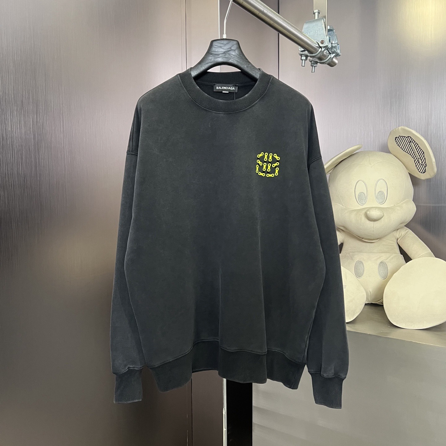 Balenciaga Hoodie — d537338d Angle 1