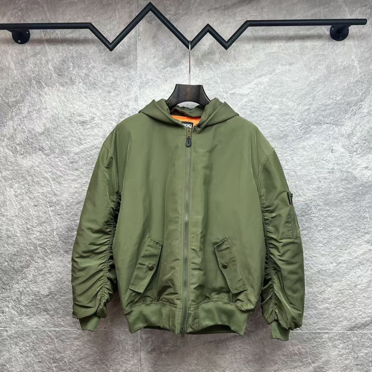 Balenciaga Hoodie — d589d5e5 Angle 1
