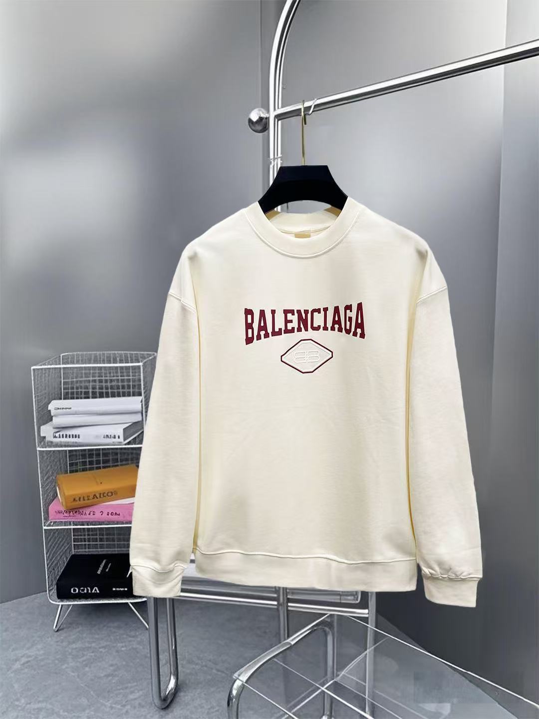 Balenciaga Hoodie — db8e1775 Angle 1