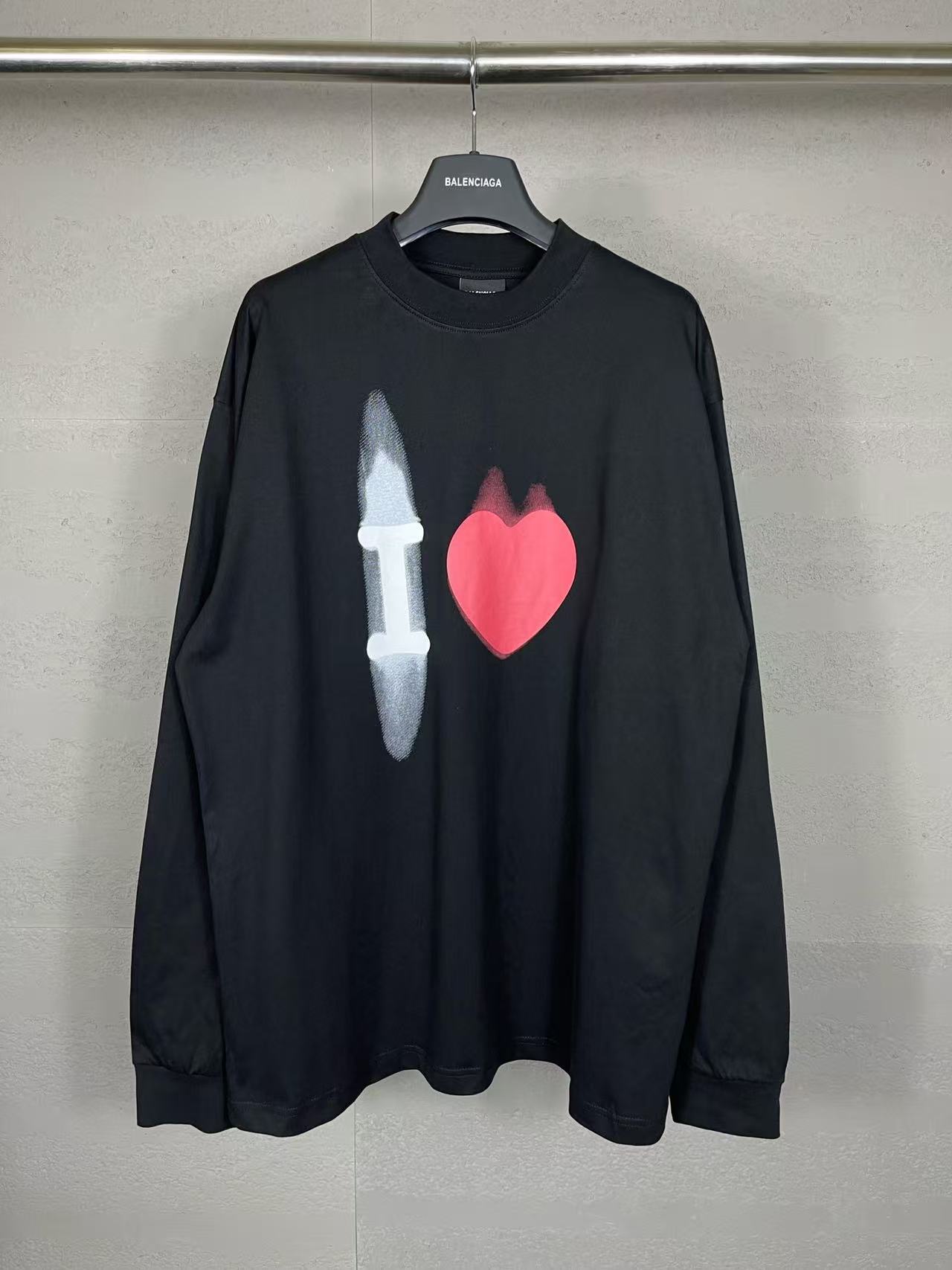 Balenciaga Hoodie — e71d0e00 Angle 1