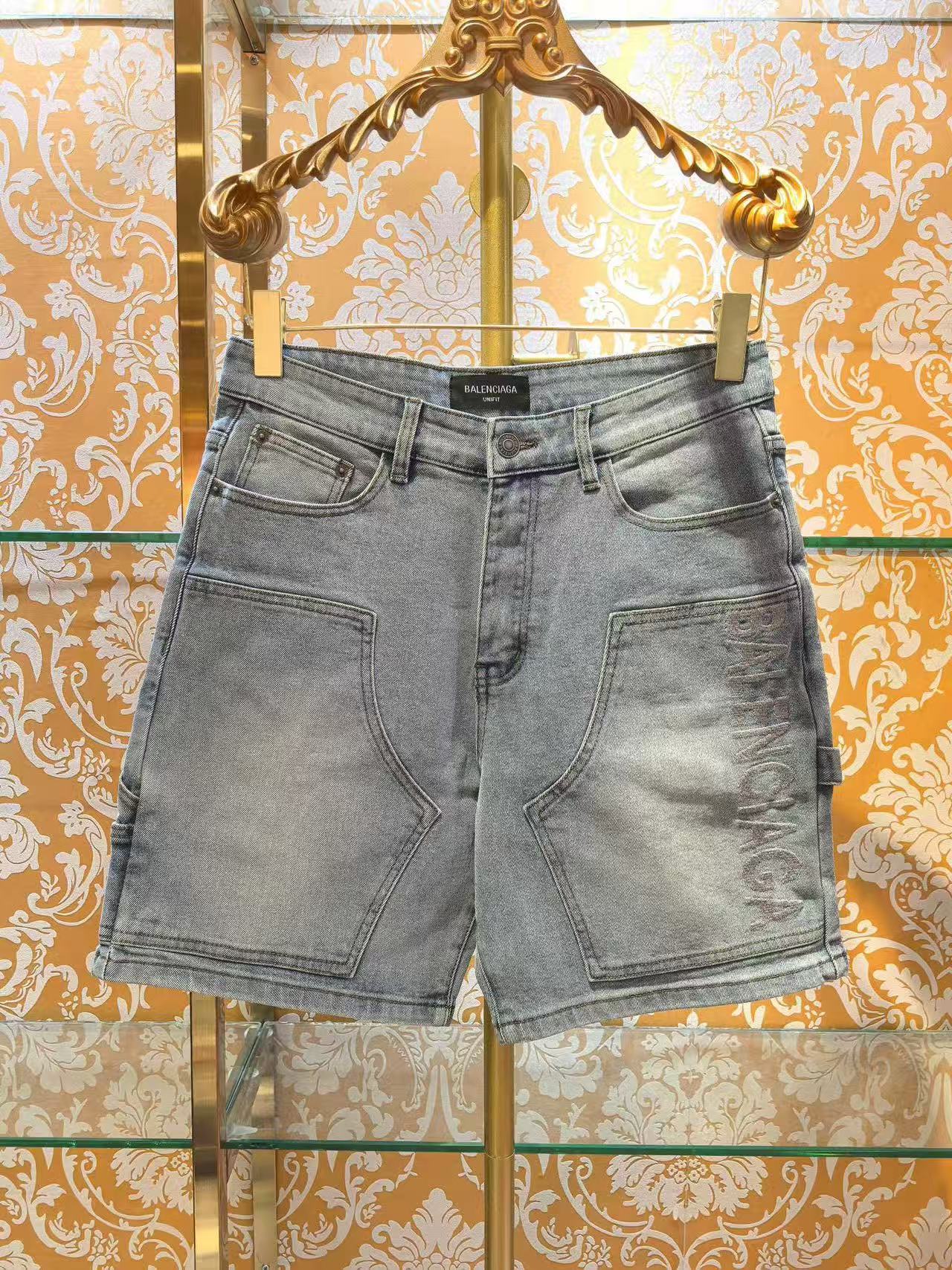Balenciaga Pants — 30468ad1 Angle 1