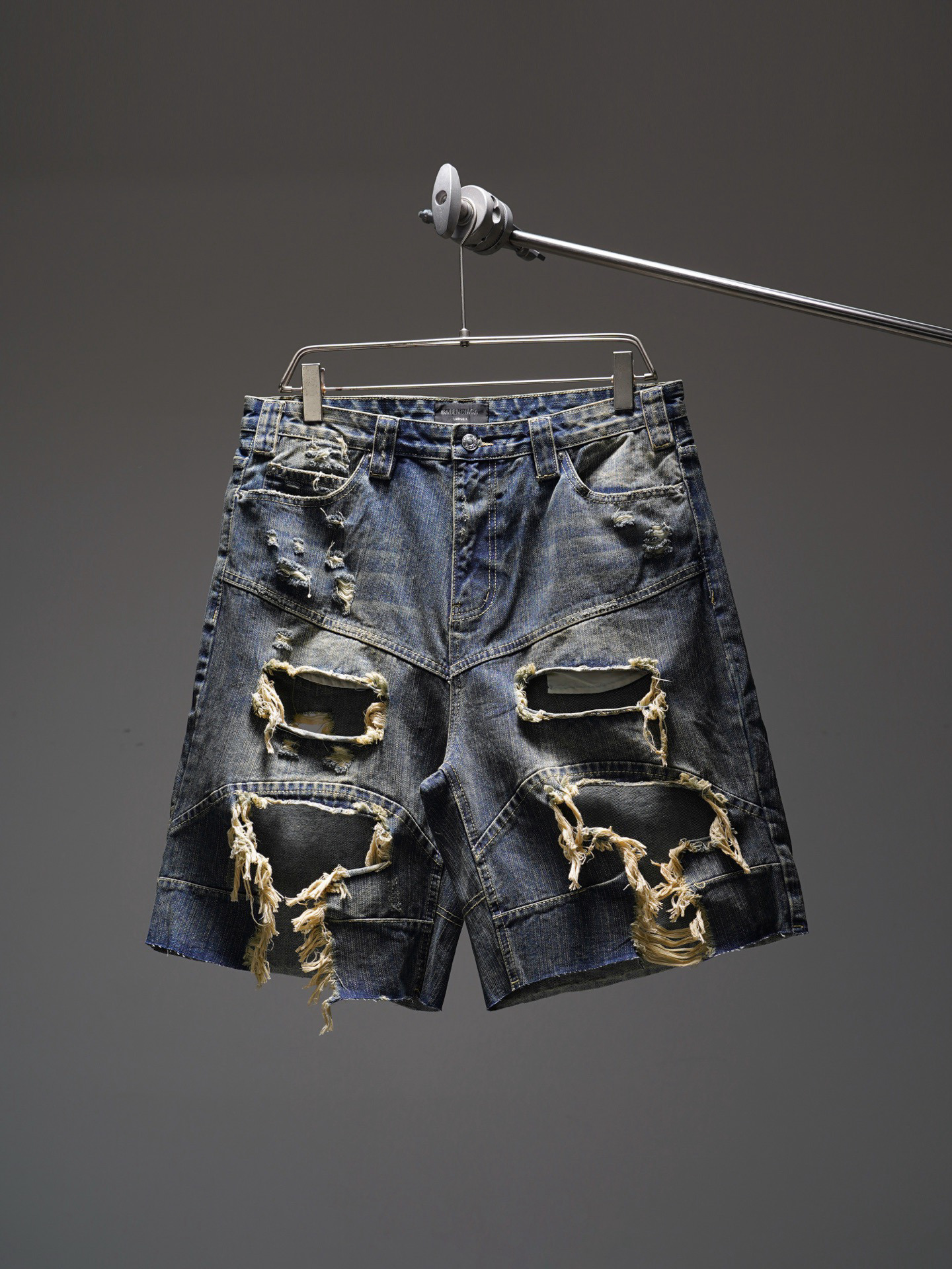 Balenciaga Pants — 5045e63f Angle 1
