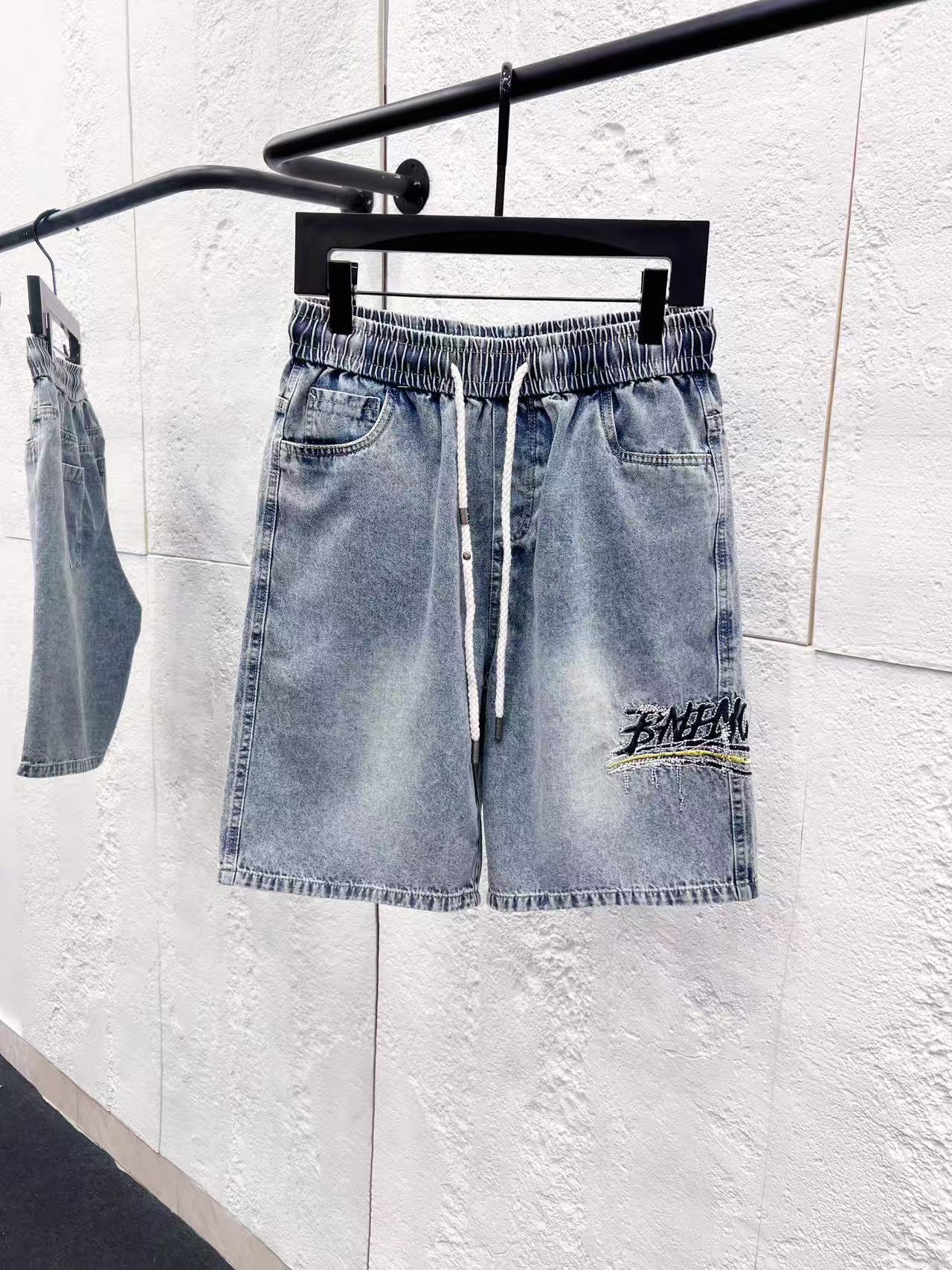 Balenciaga Pants — 71146f07 Angle 1