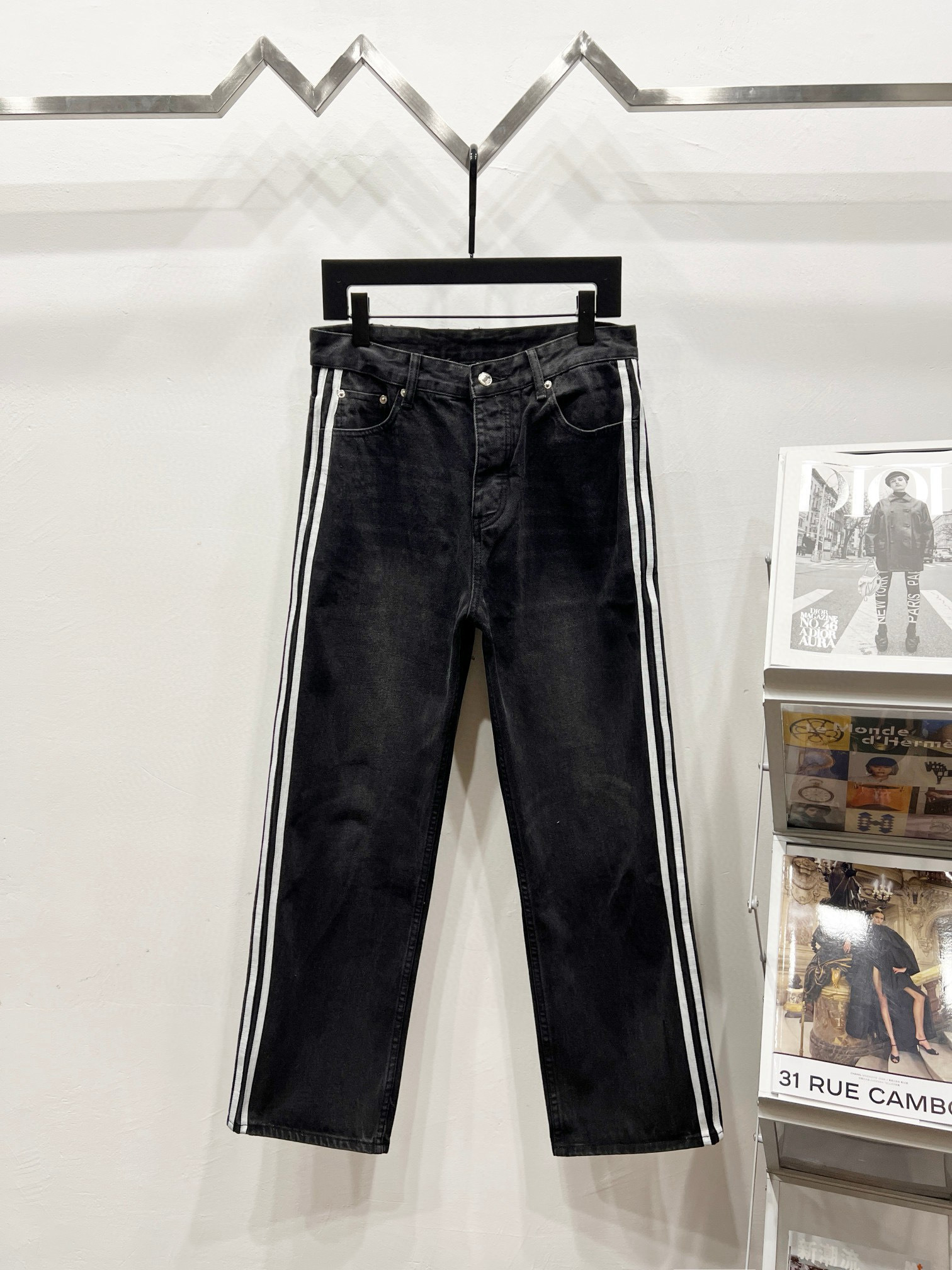 Balenciaga Pants — 7eac1a44 Angle 1
