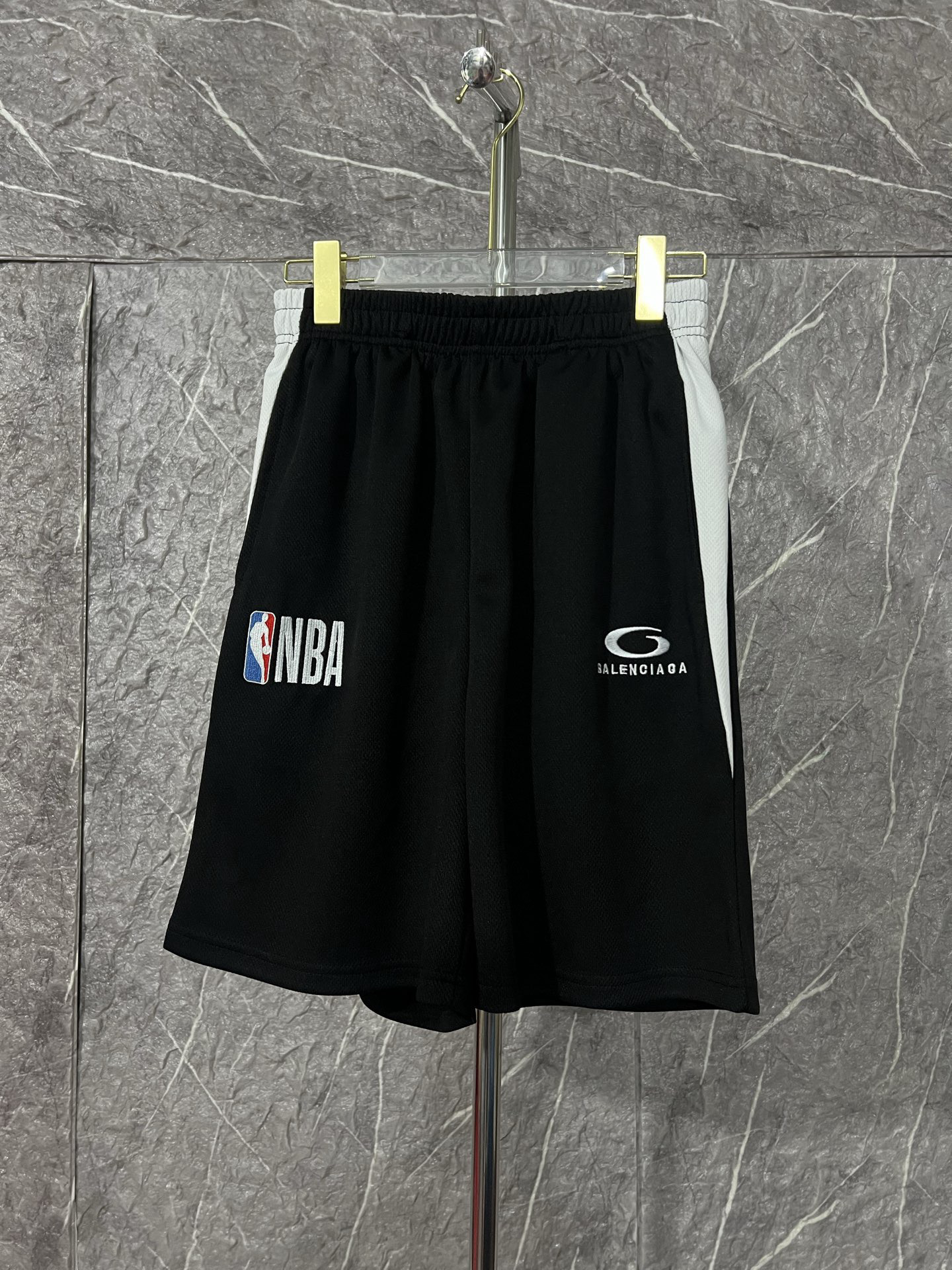 Balenciaga Pants — 7f2c9a4b Angle 1