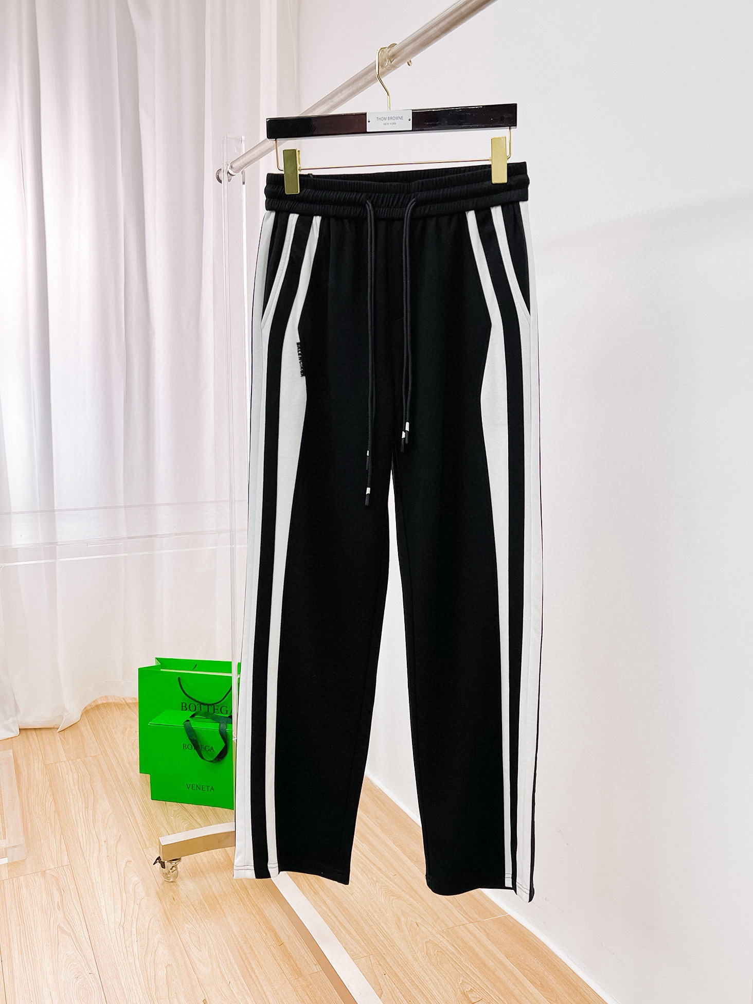 Balenciaga Pants — a17ea9ed Angle 1