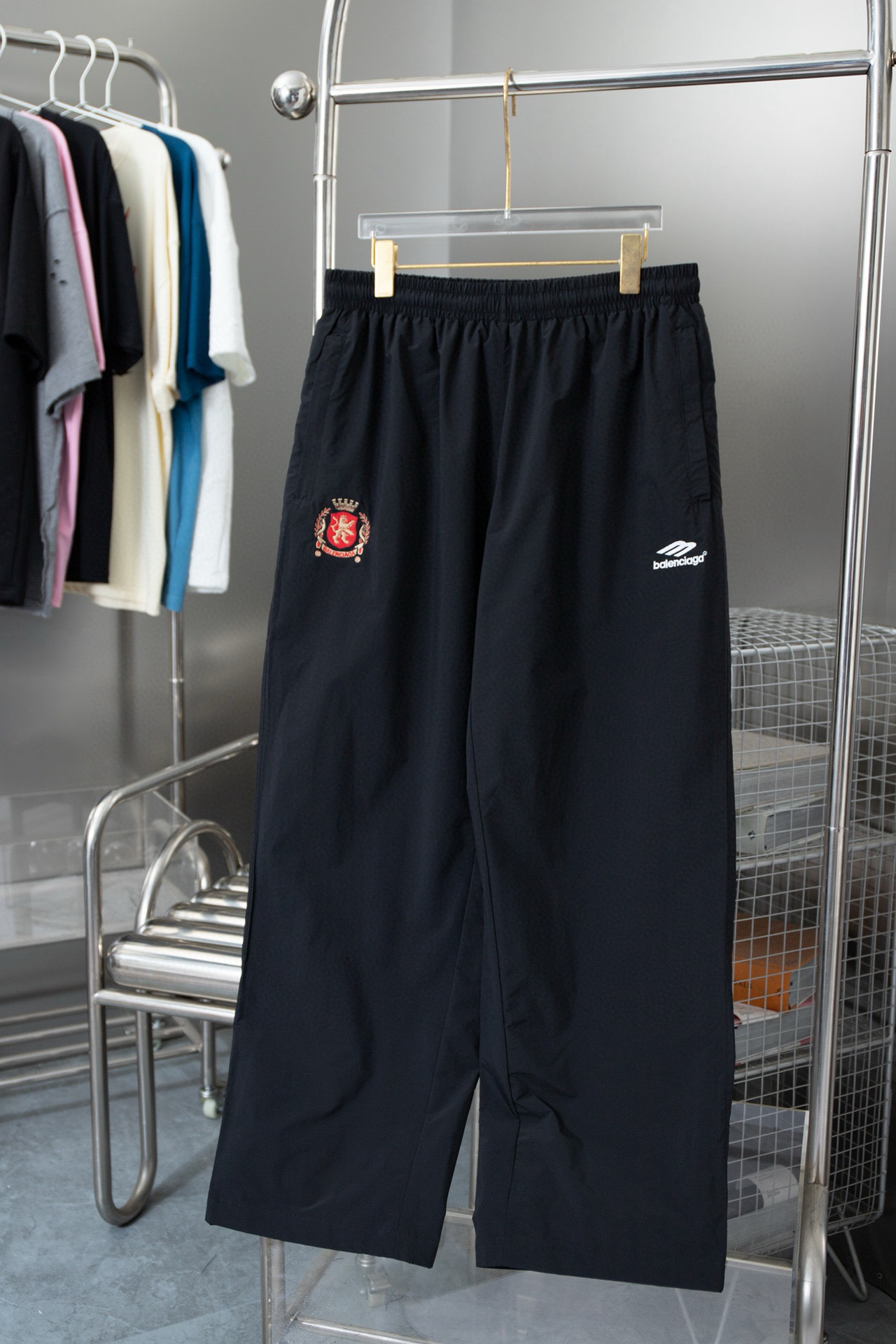 Balenciaga Pants — b50b8691 Angle 1