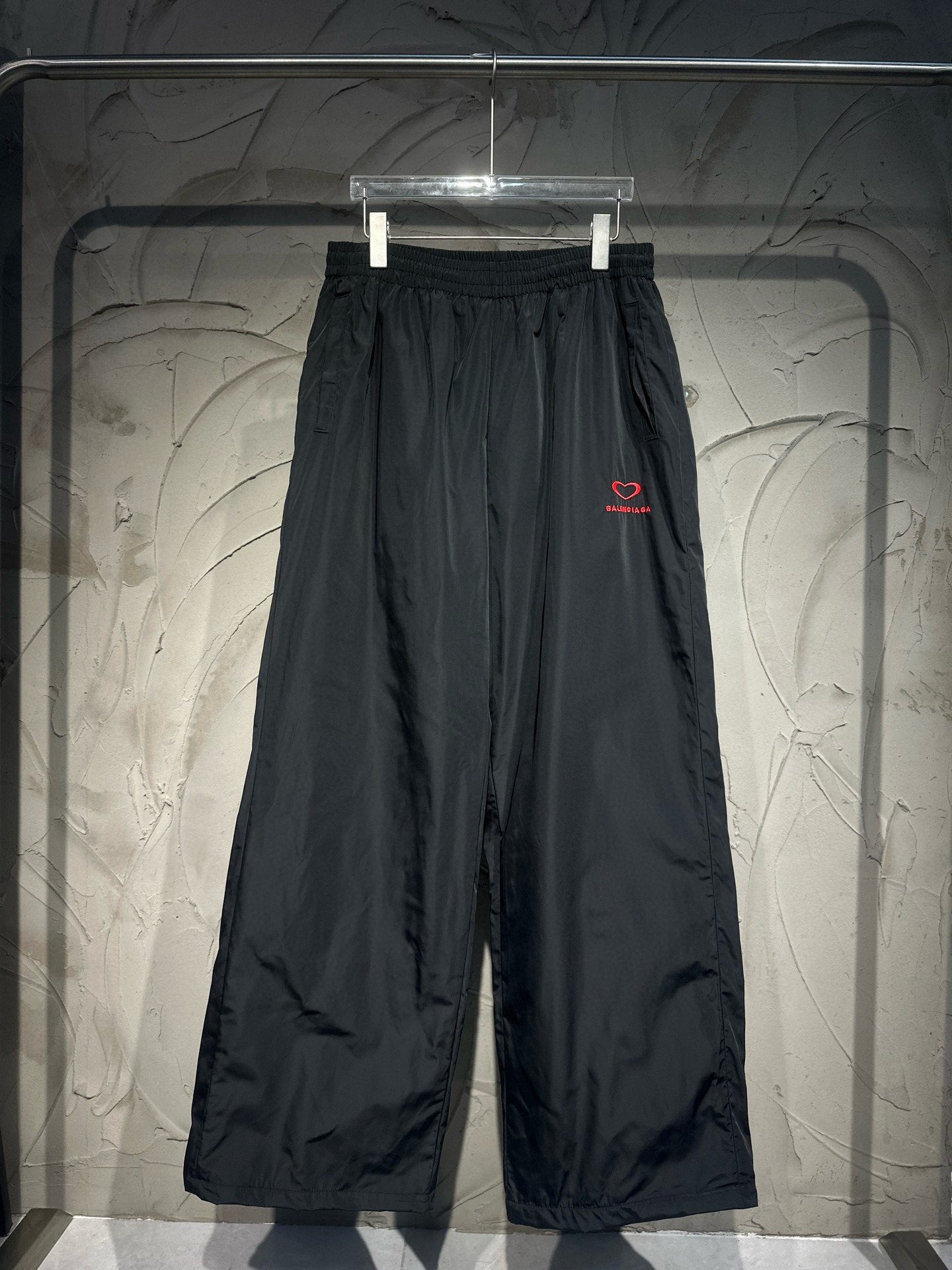 Balenciaga Pants — b535f14e Angle 1