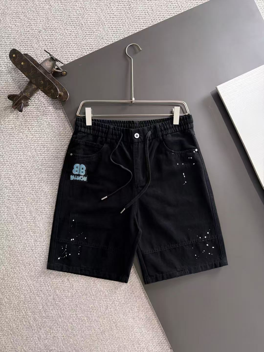 Balenciaga Pants — ceb664e9 Angle 1