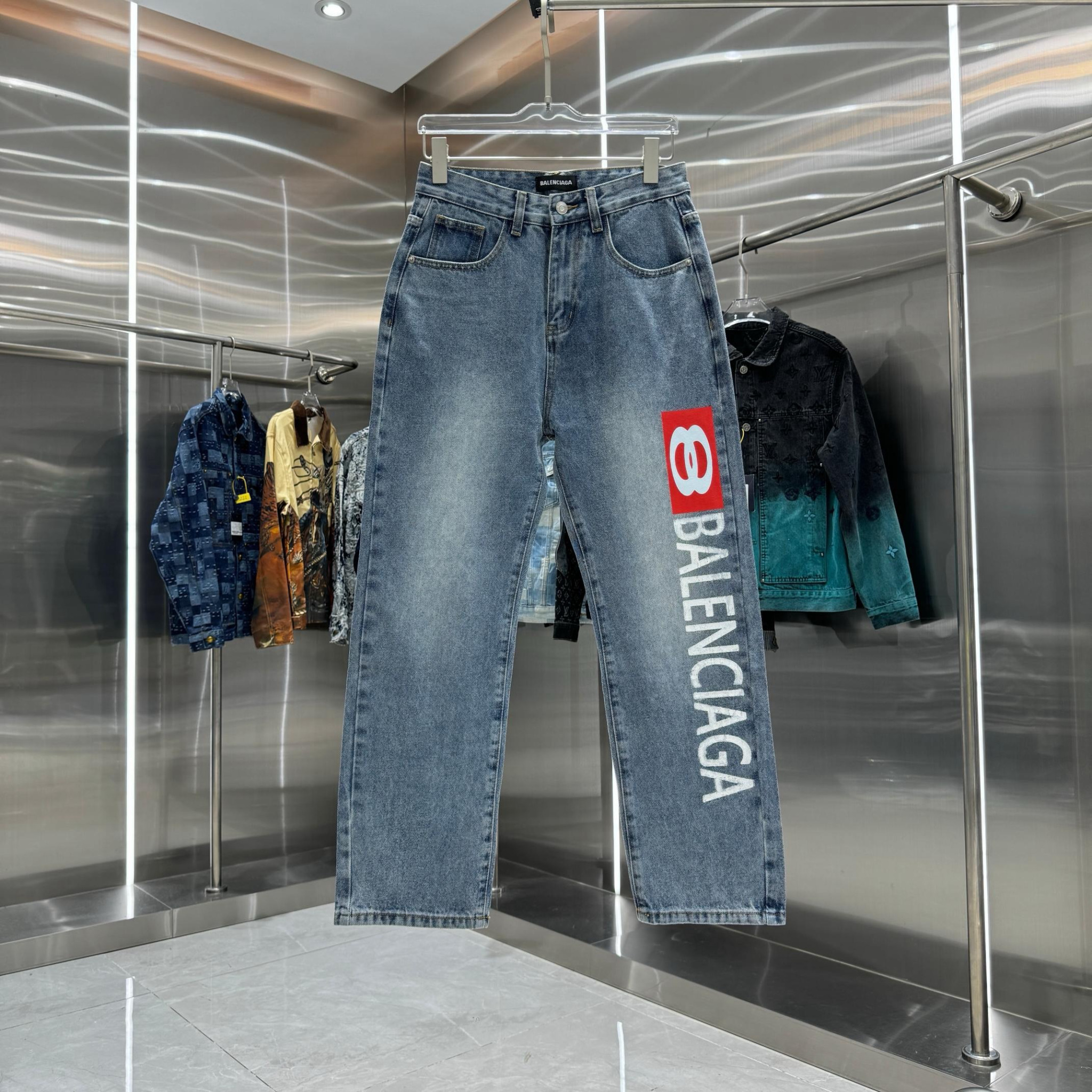 Balenciaga Pants — d98876ca Angle 1