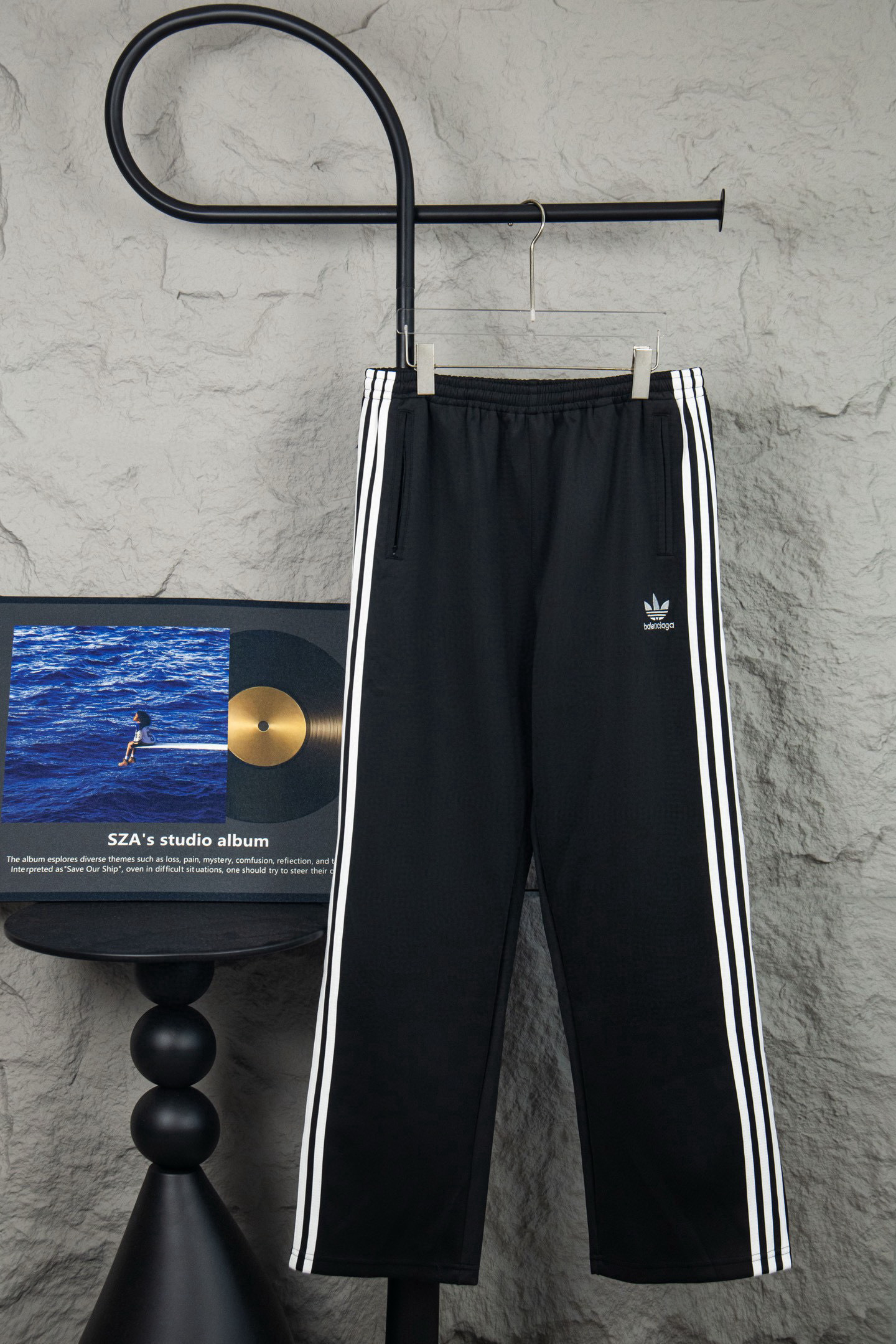 Balenciaga Pants — ee20b987 Angle 1