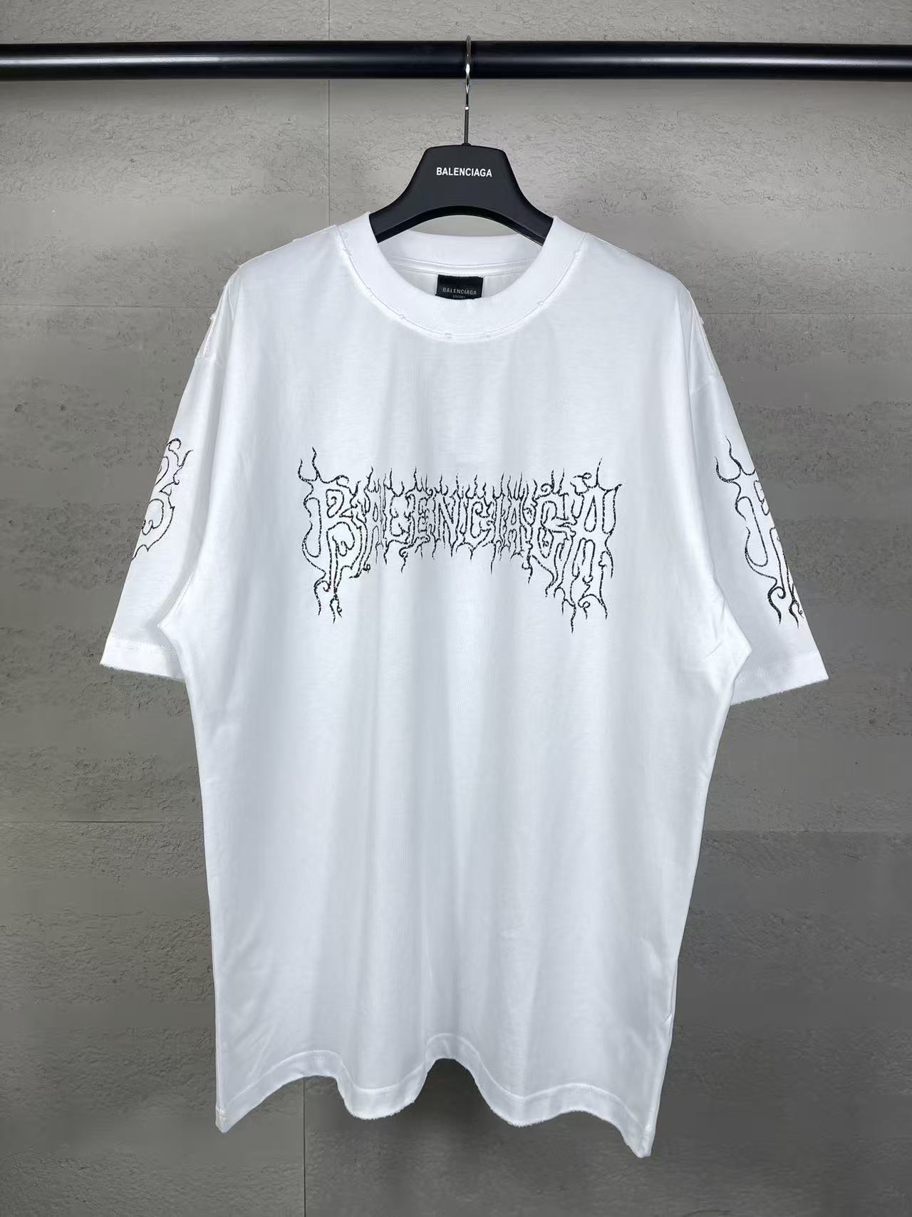 Balenciaga Shirts — 03142e30 Angle 1