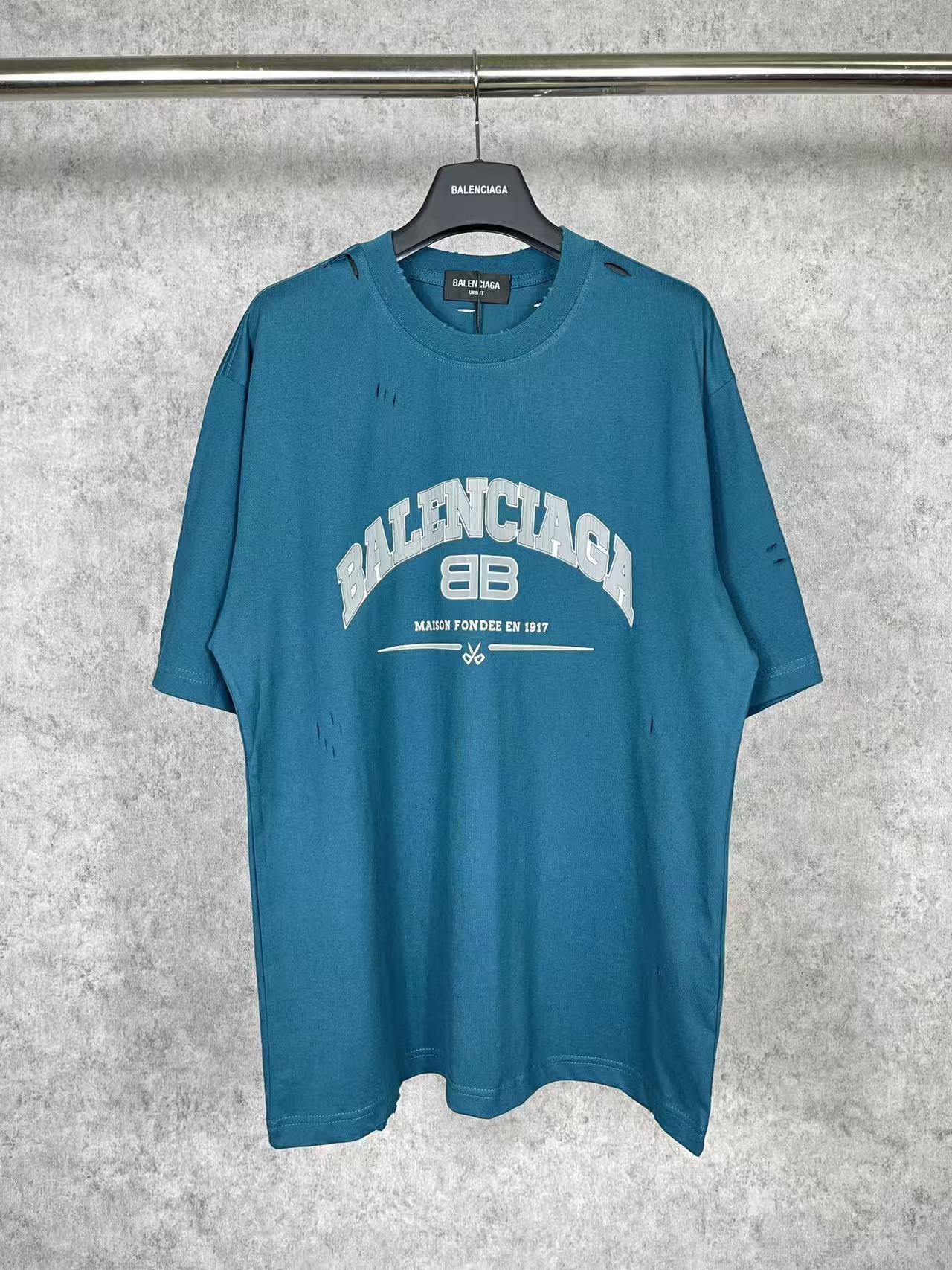 Balenciaga Shirts — 70c81864 Angle 1