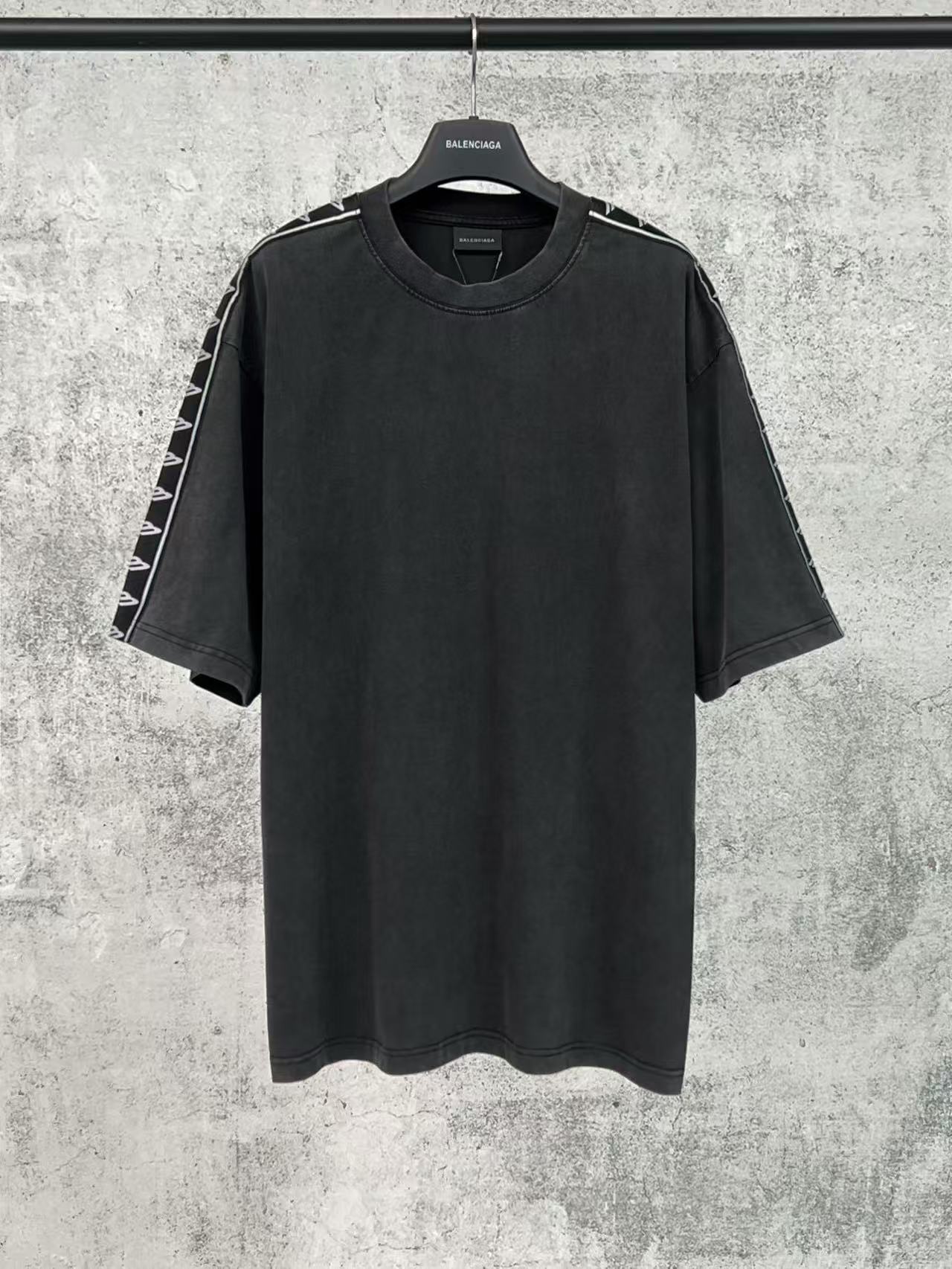 Balenciaga Shirts — 7c34ba7b Angle 1