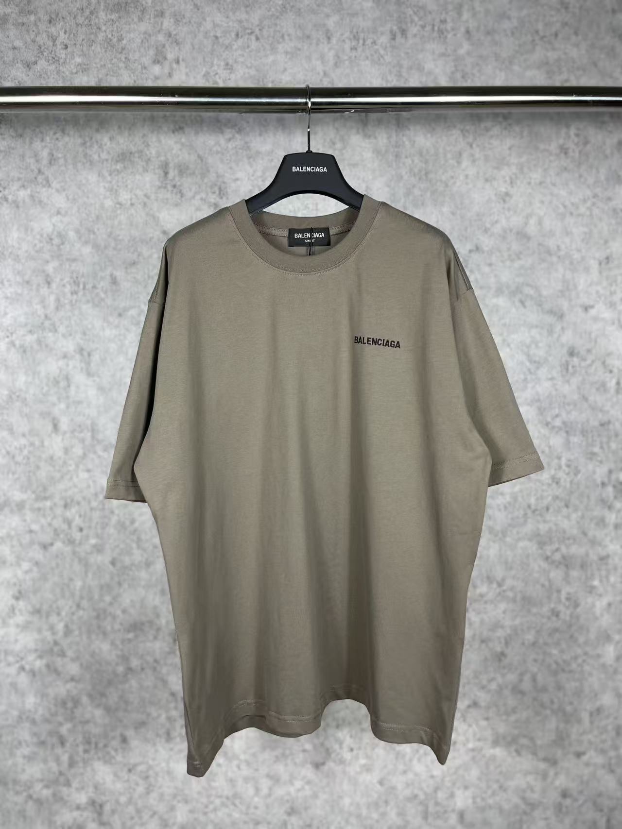 Balenciaga Shirts — 97cfcecd Angle 1